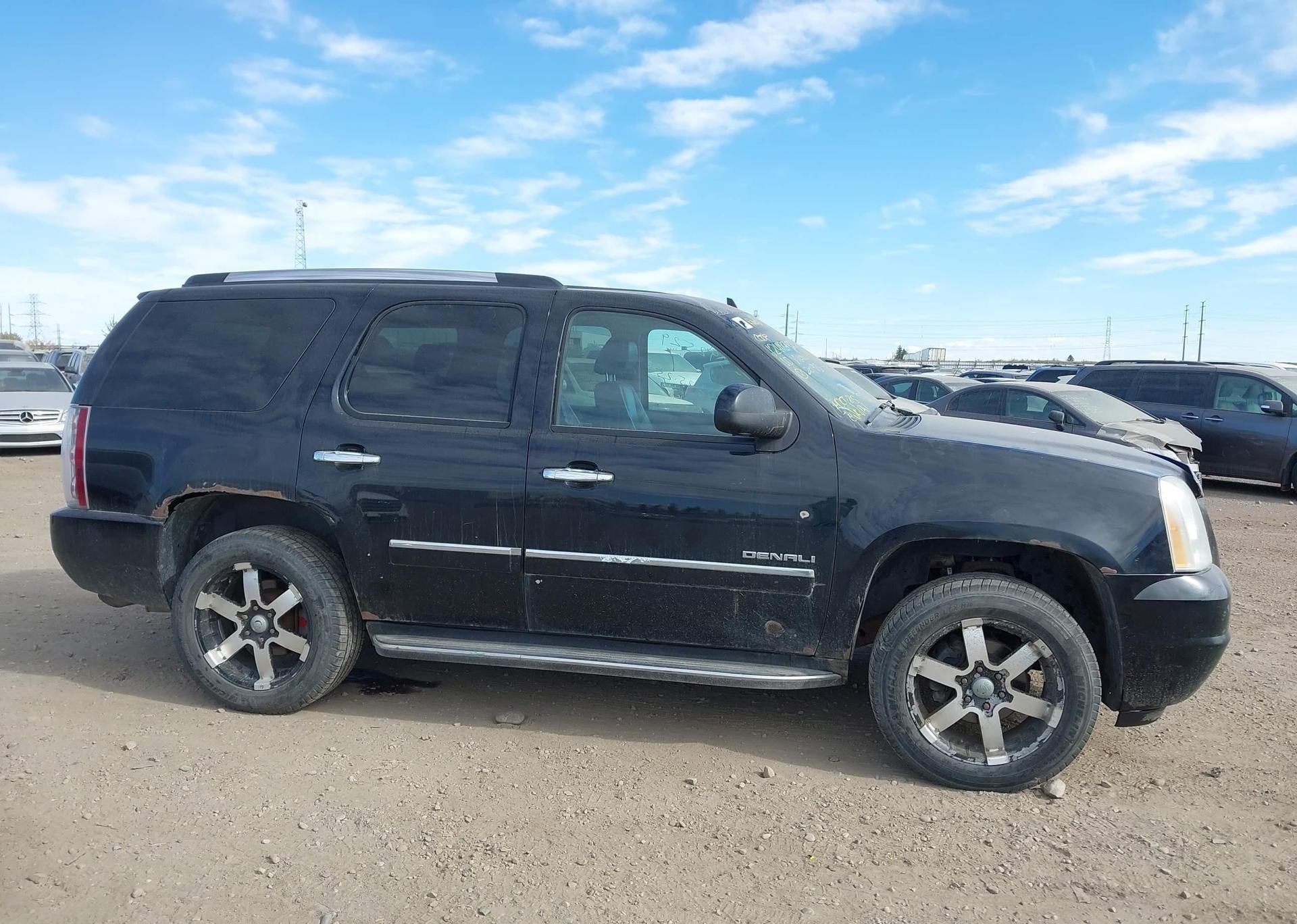 2010 GMC YUKON DENALI