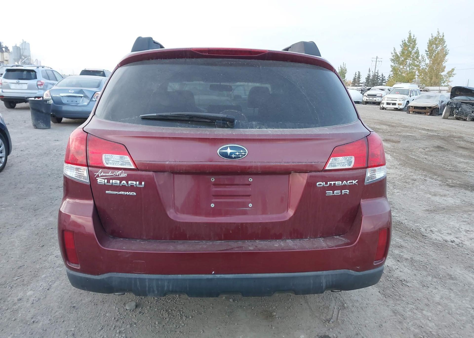 2011 SUBARU OUTBACK 3.6R LIMITED