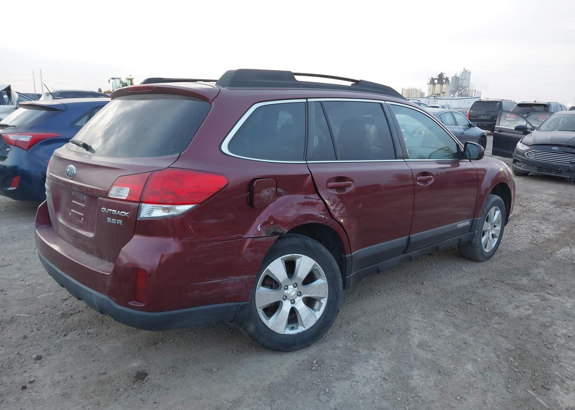 2011 SUBARU OUTBACK 3.6R LIMITED