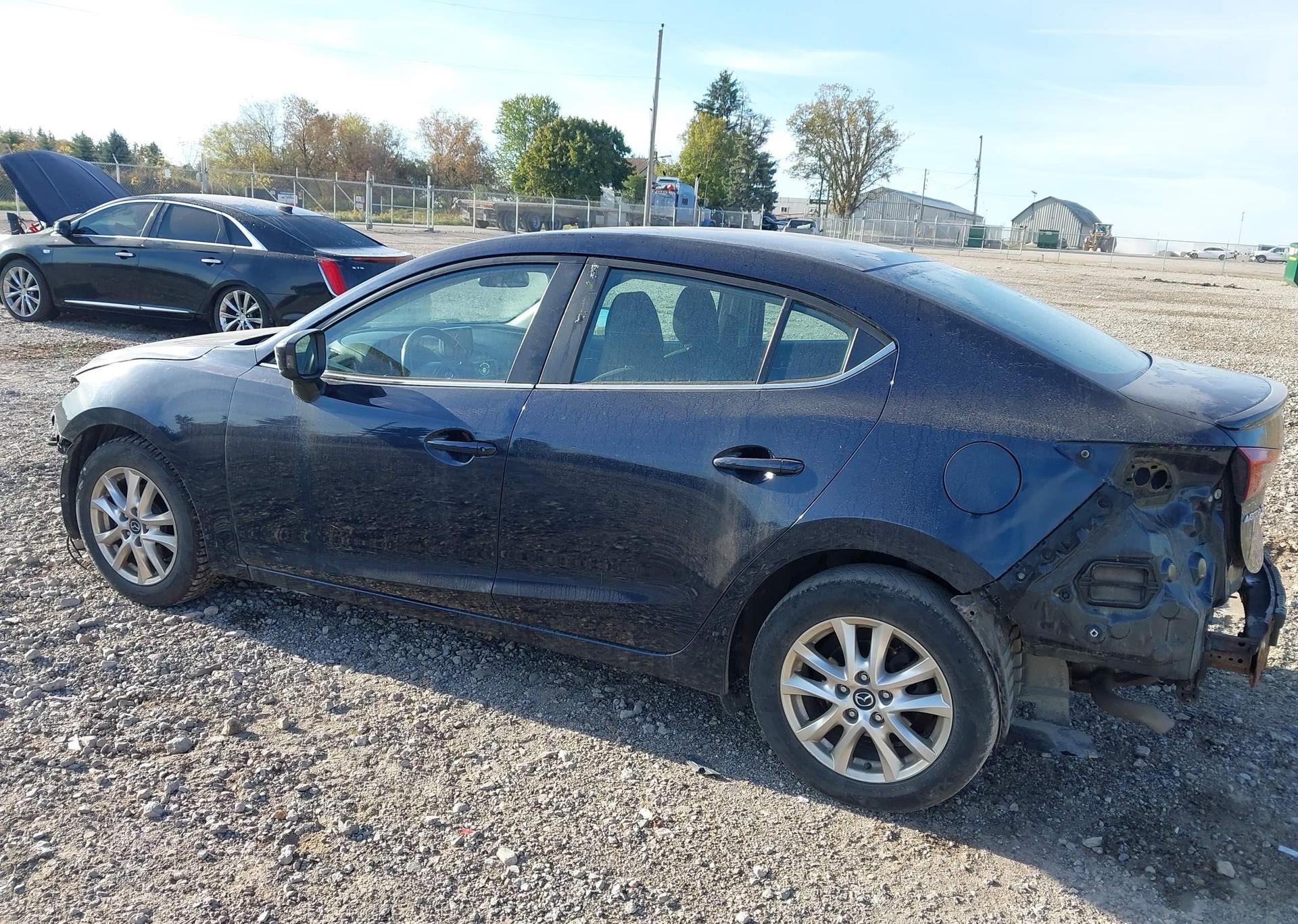 2015 MAZDA 3 TOURING