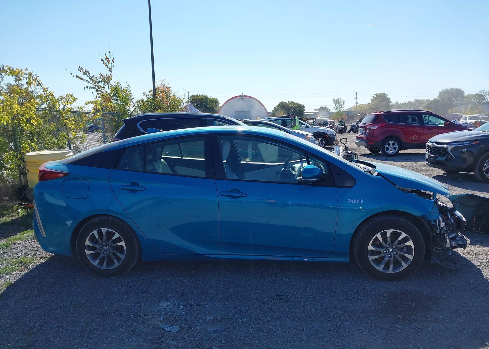 2022 TOYOTA PRIUS PRIME LE