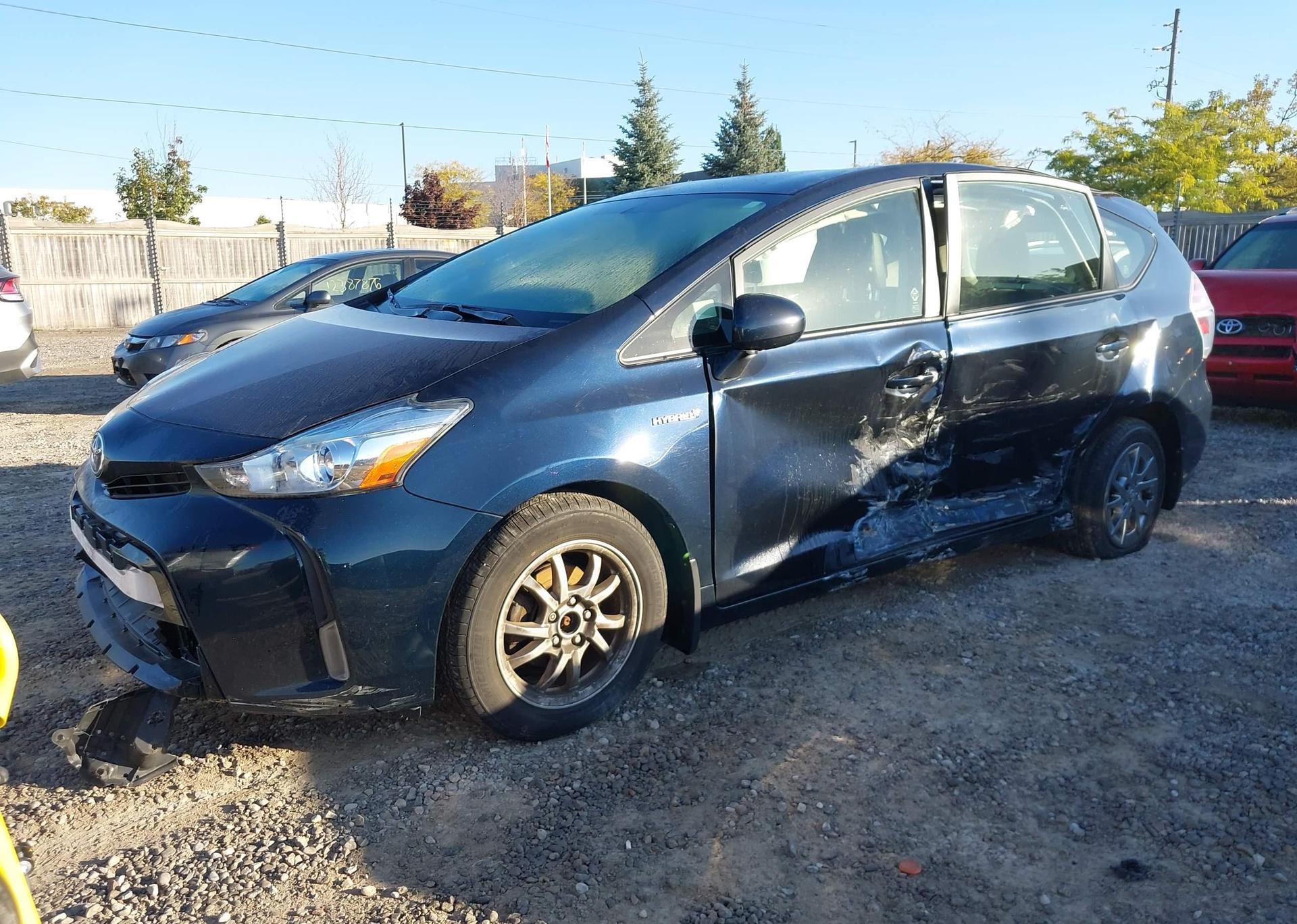 2017 TOYOTA PRIUS V