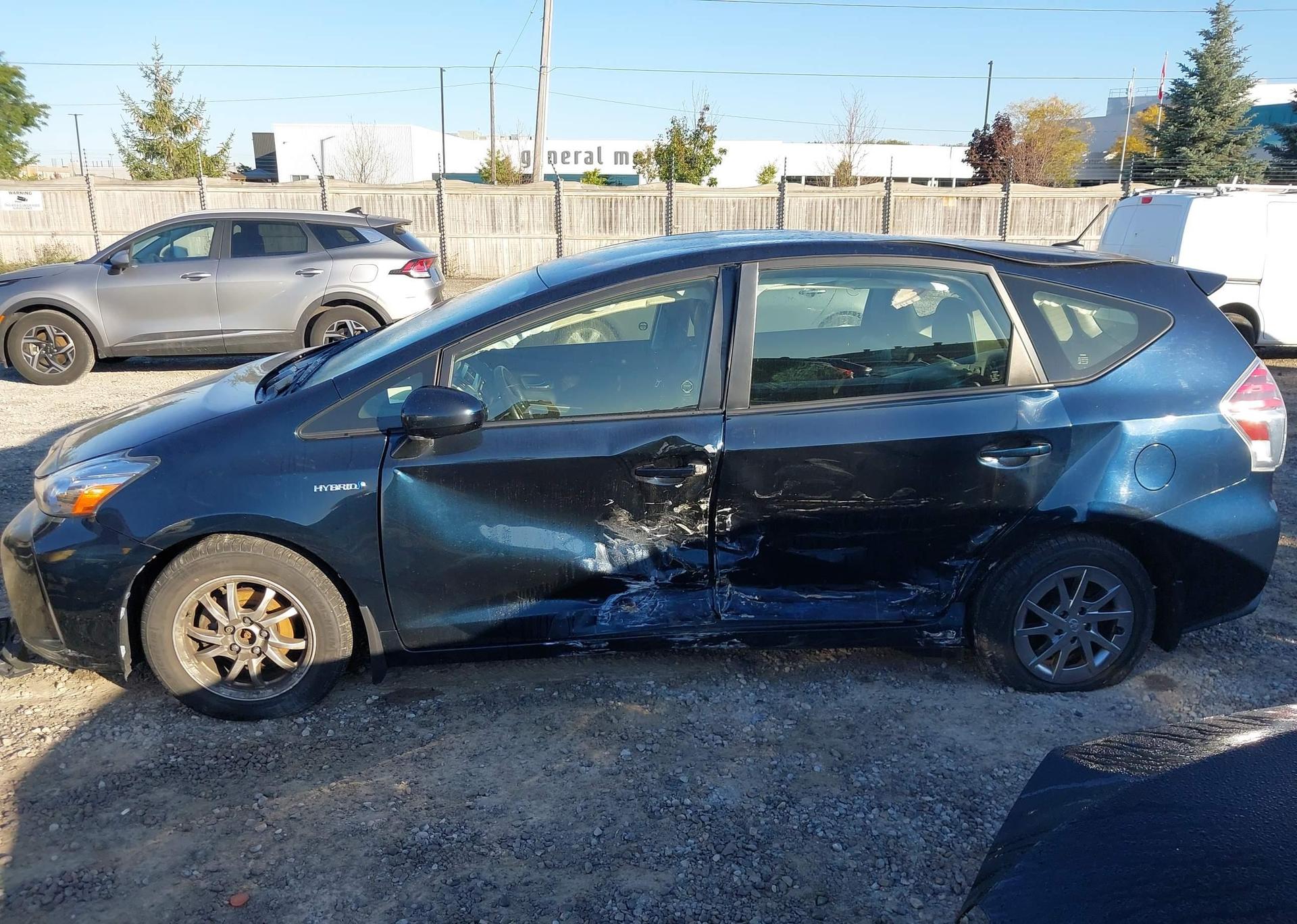 2017 TOYOTA PRIUS V