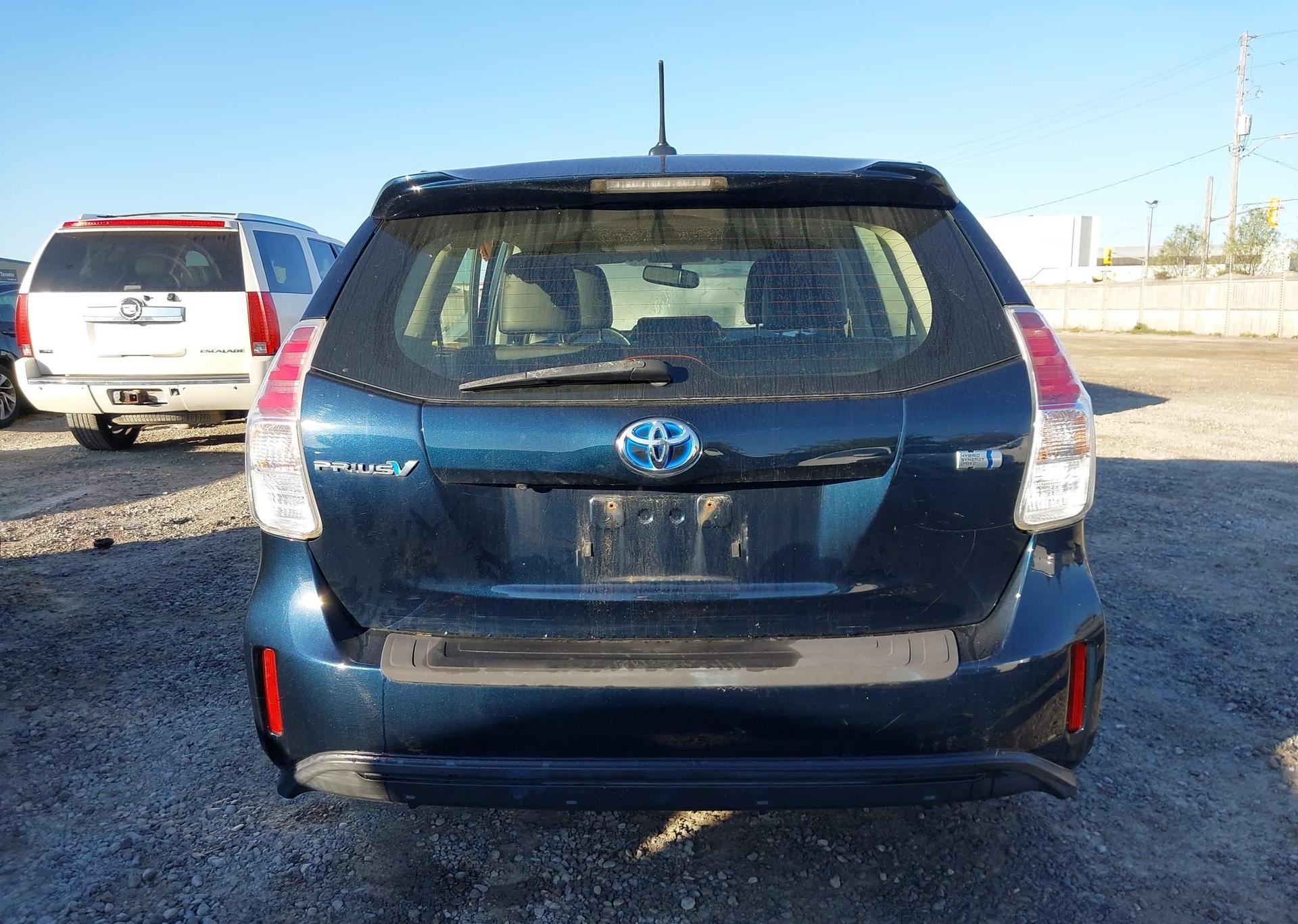 2017 TOYOTA PRIUS V