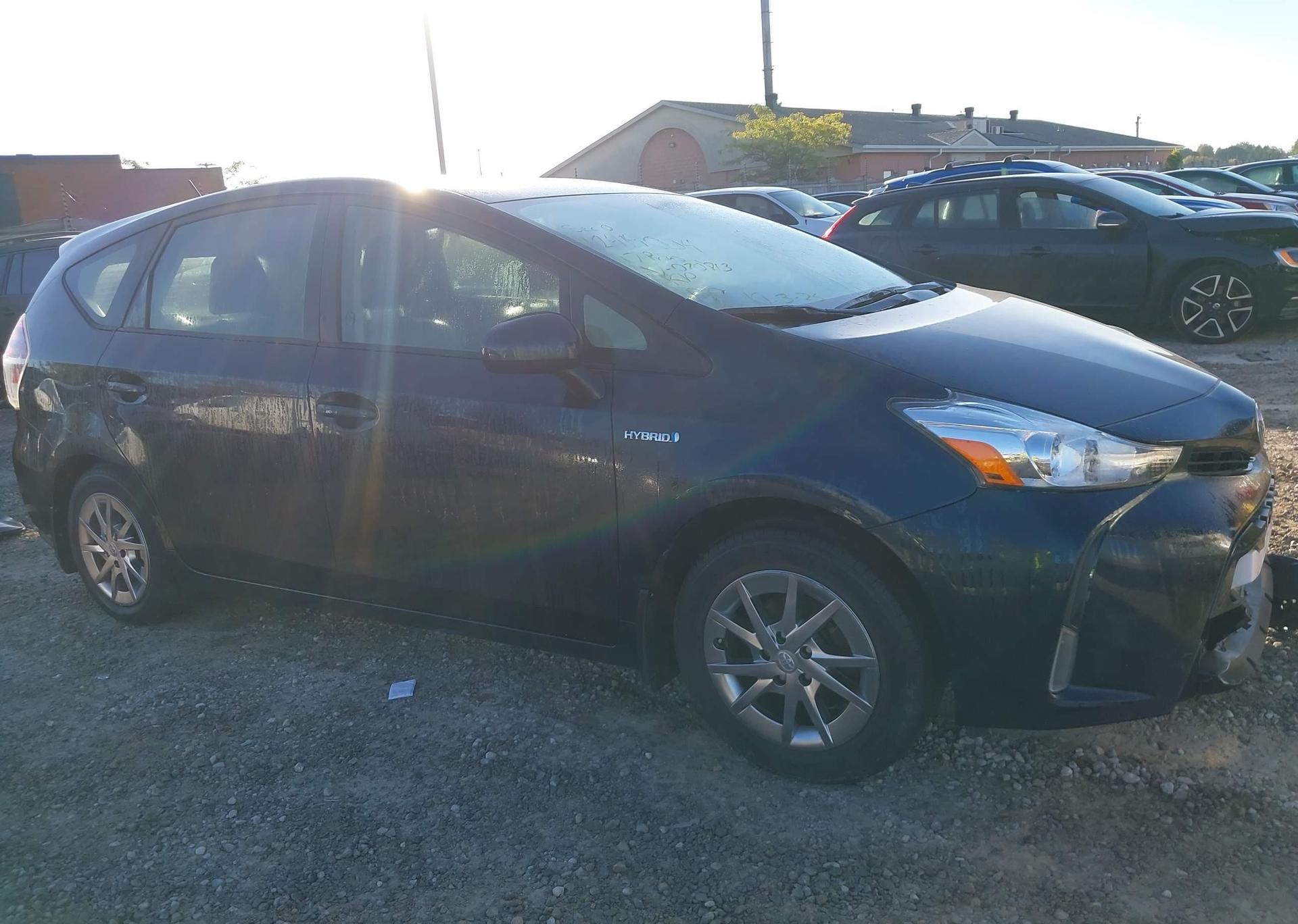 2017 TOYOTA PRIUS V