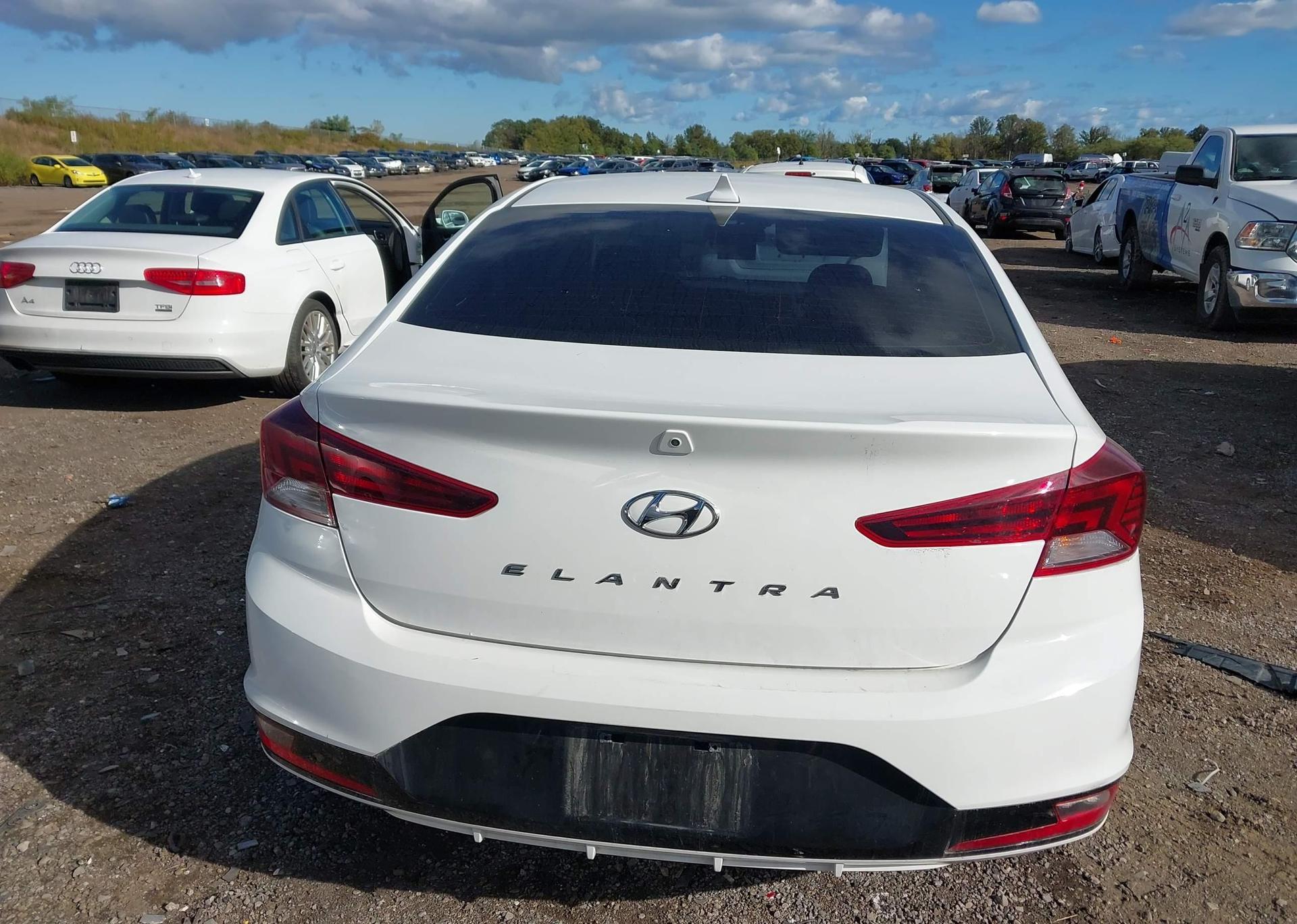 2019 HYUNDAI ELANTRA PREFERRED