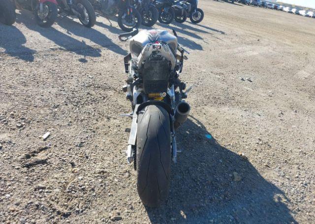 2022 APRILIA RSV4 1100