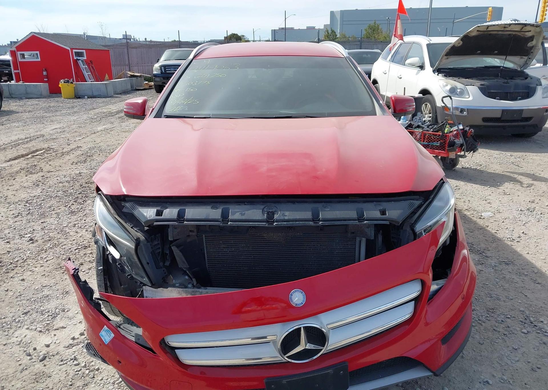 2015 MERCEDES-BENZ GLA 250 4MATIC