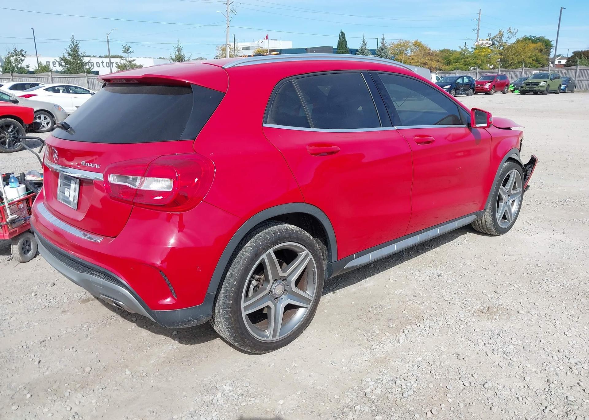 2015 MERCEDES-BENZ GLA 250 4MATIC