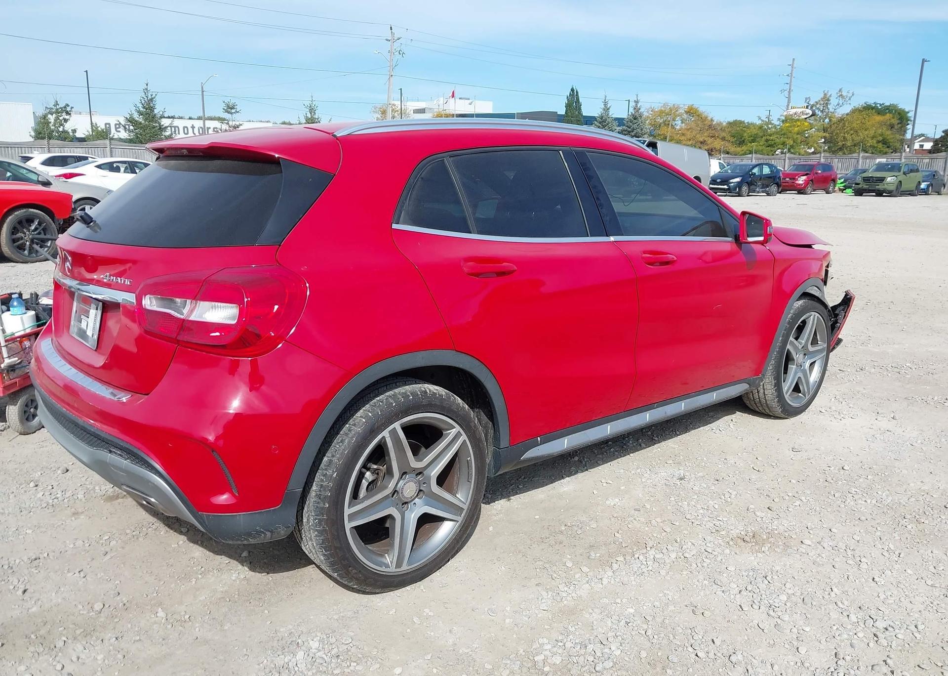 2015 MERCEDES-BENZ GLA 250 4MATIC