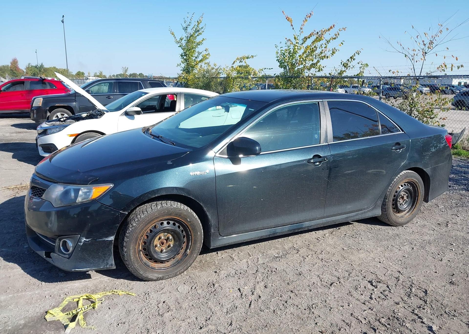 2014 TOYOTA CAMRY HYBRID SE