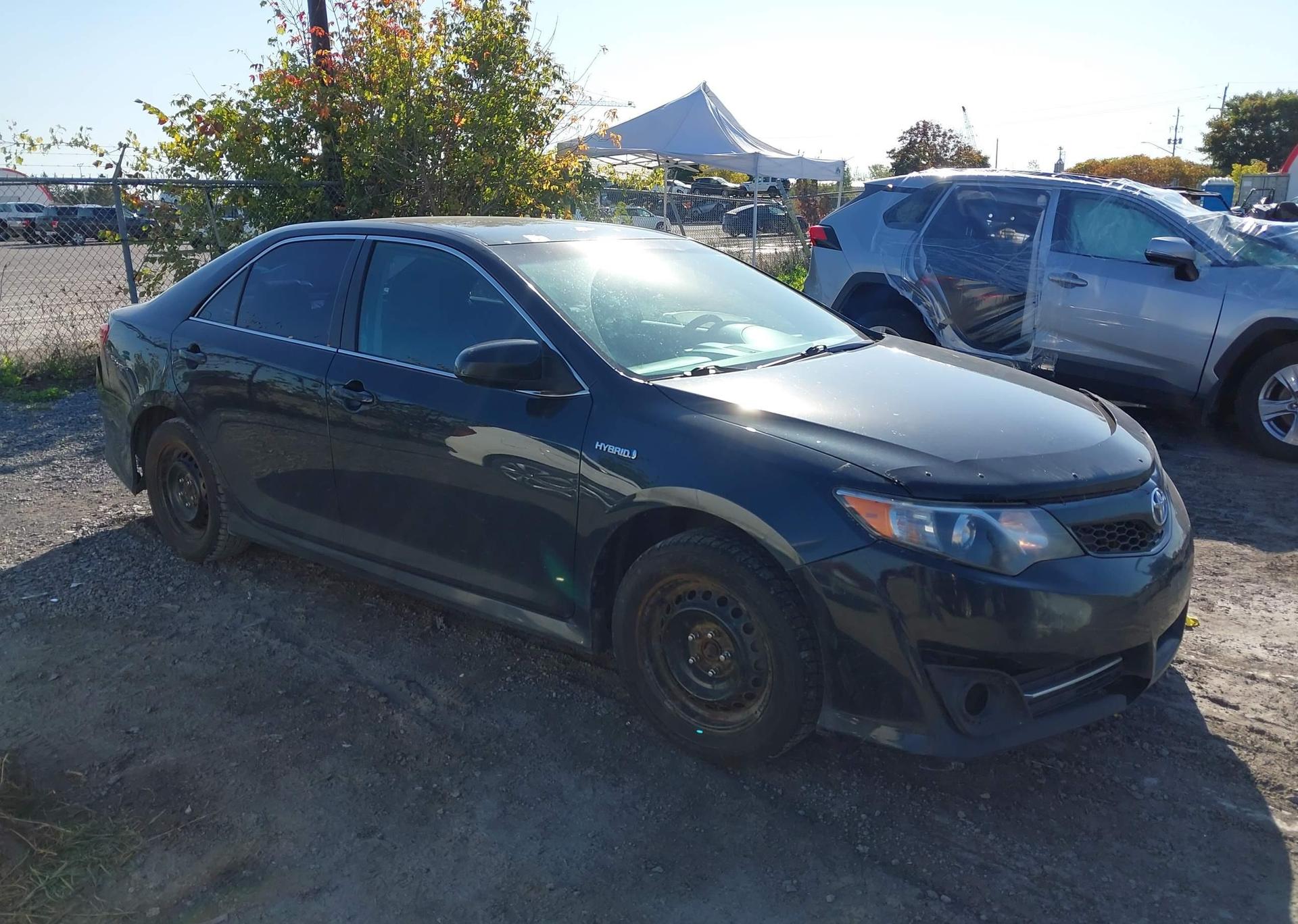 2014 TOYOTA CAMRY HYBRID SE