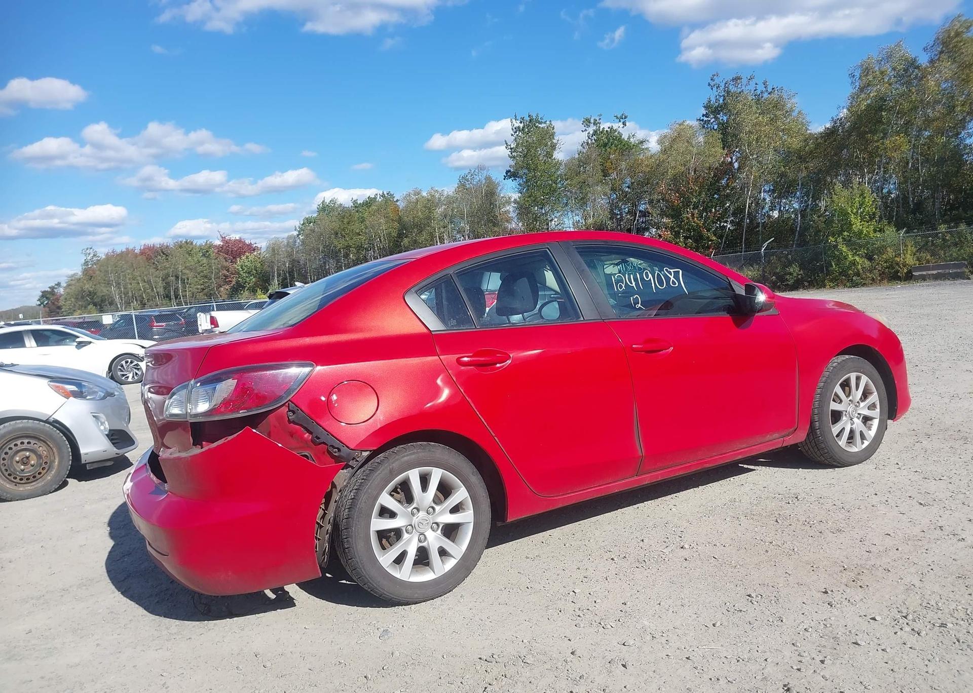 2012 MAZDA 3 I