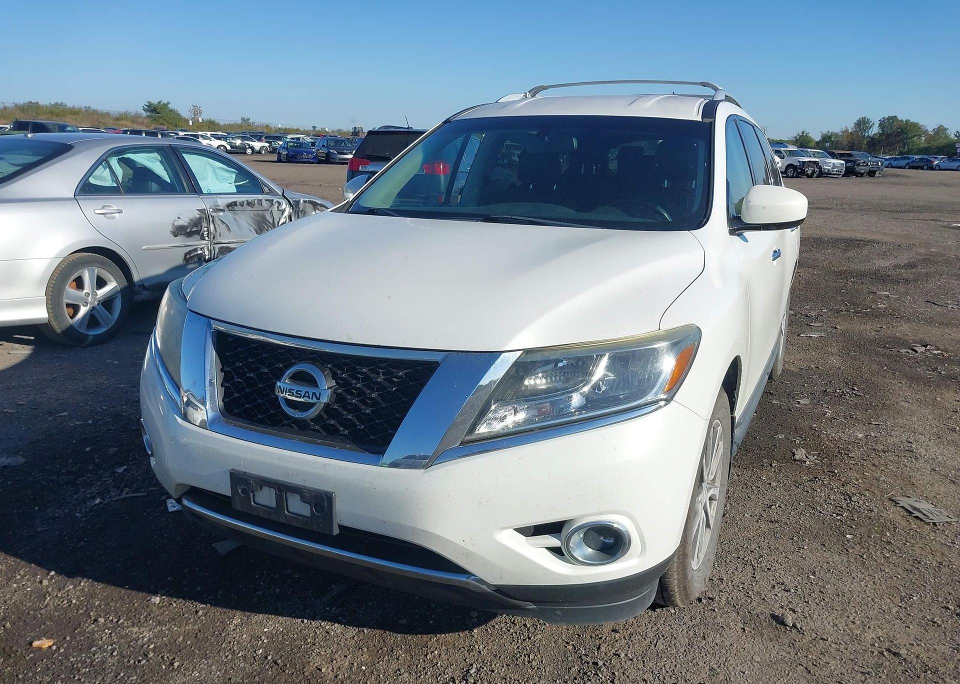 2014 NISSAN PATHFINDER S
