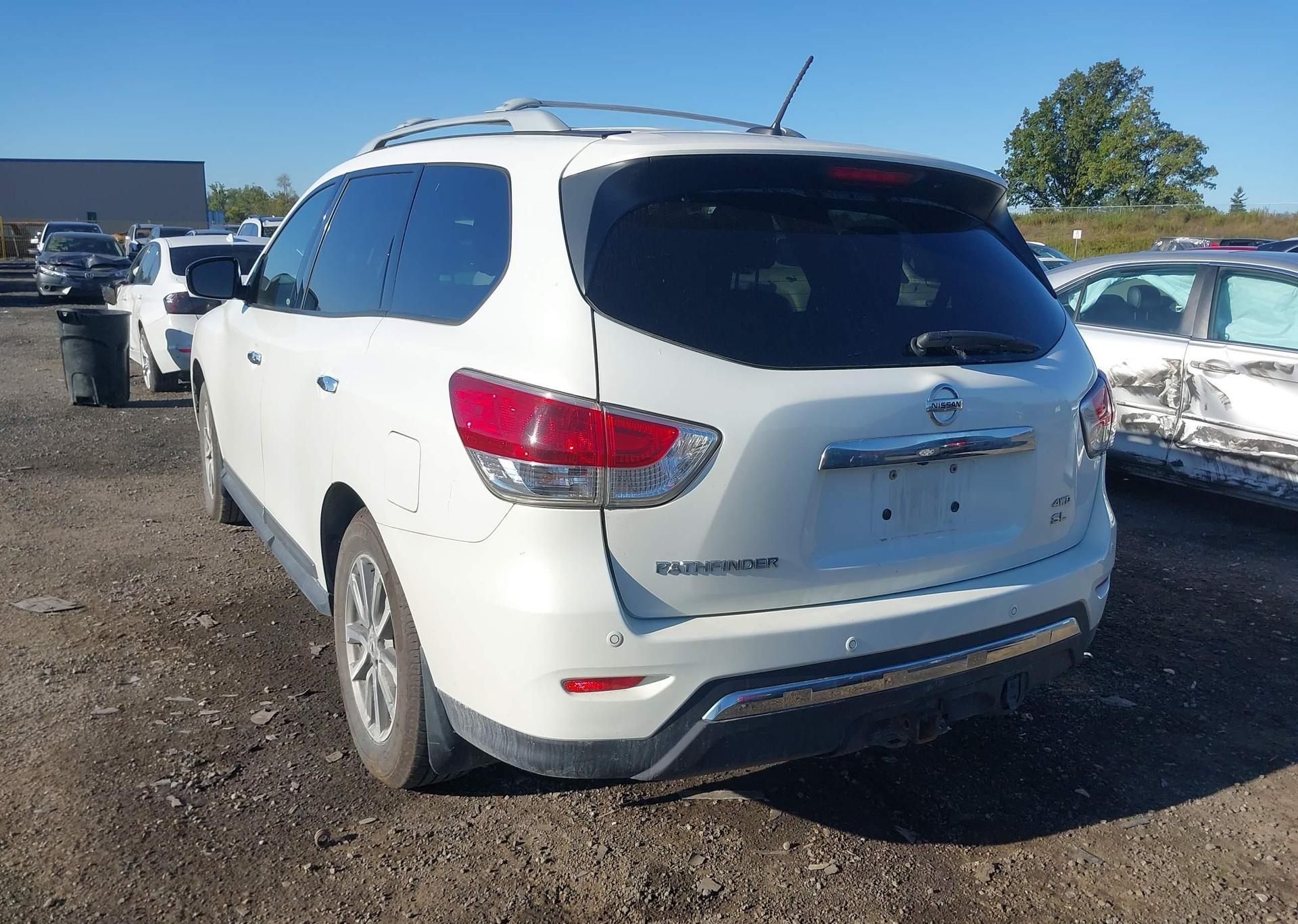 2014 NISSAN PATHFINDER S