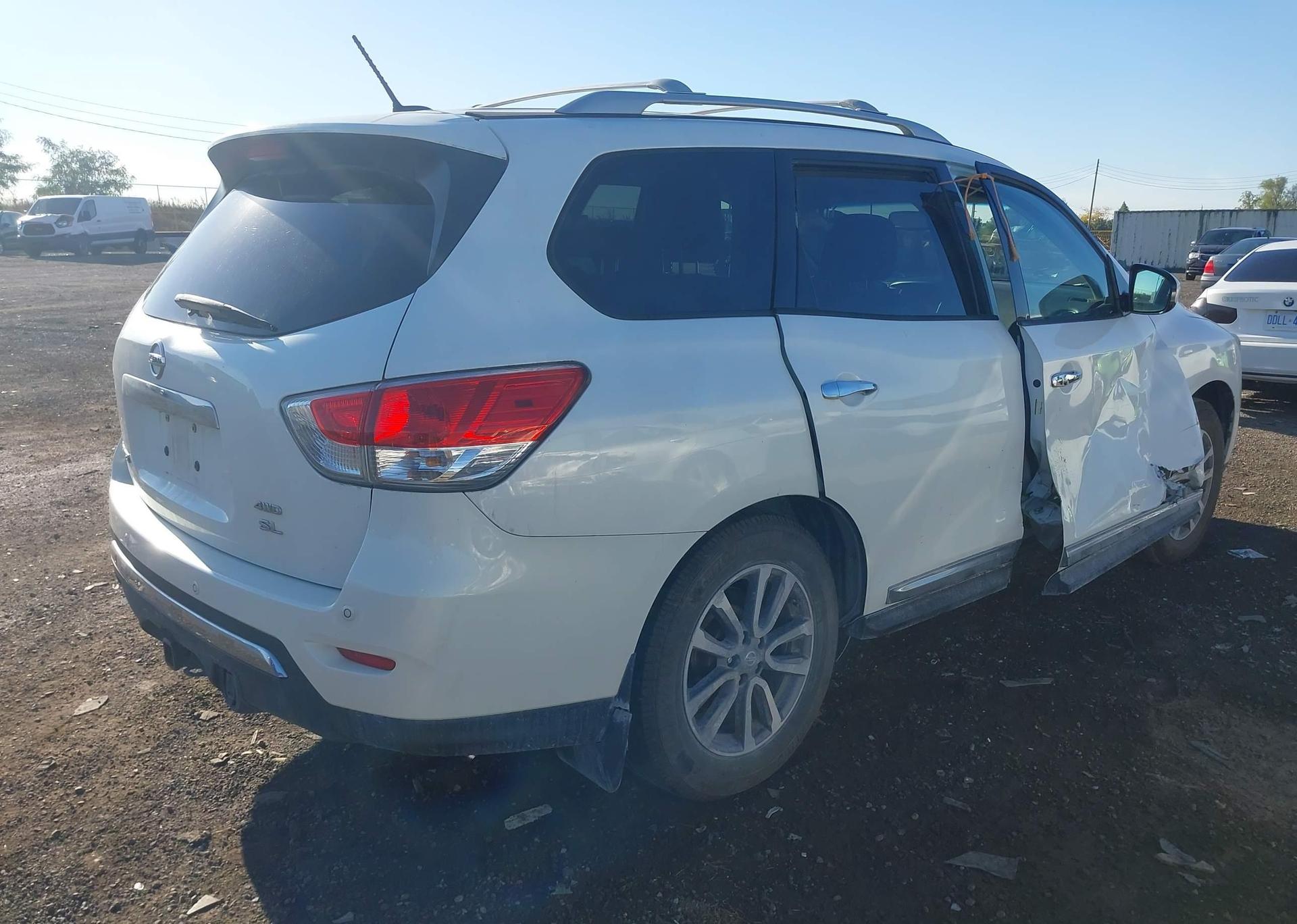 2014 NISSAN PATHFINDER S