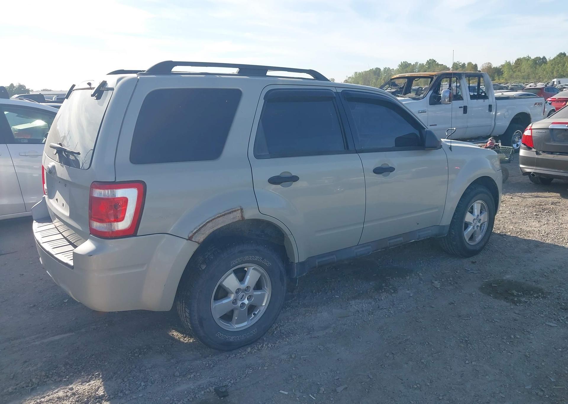 2009 FORD ESCAPE XLT