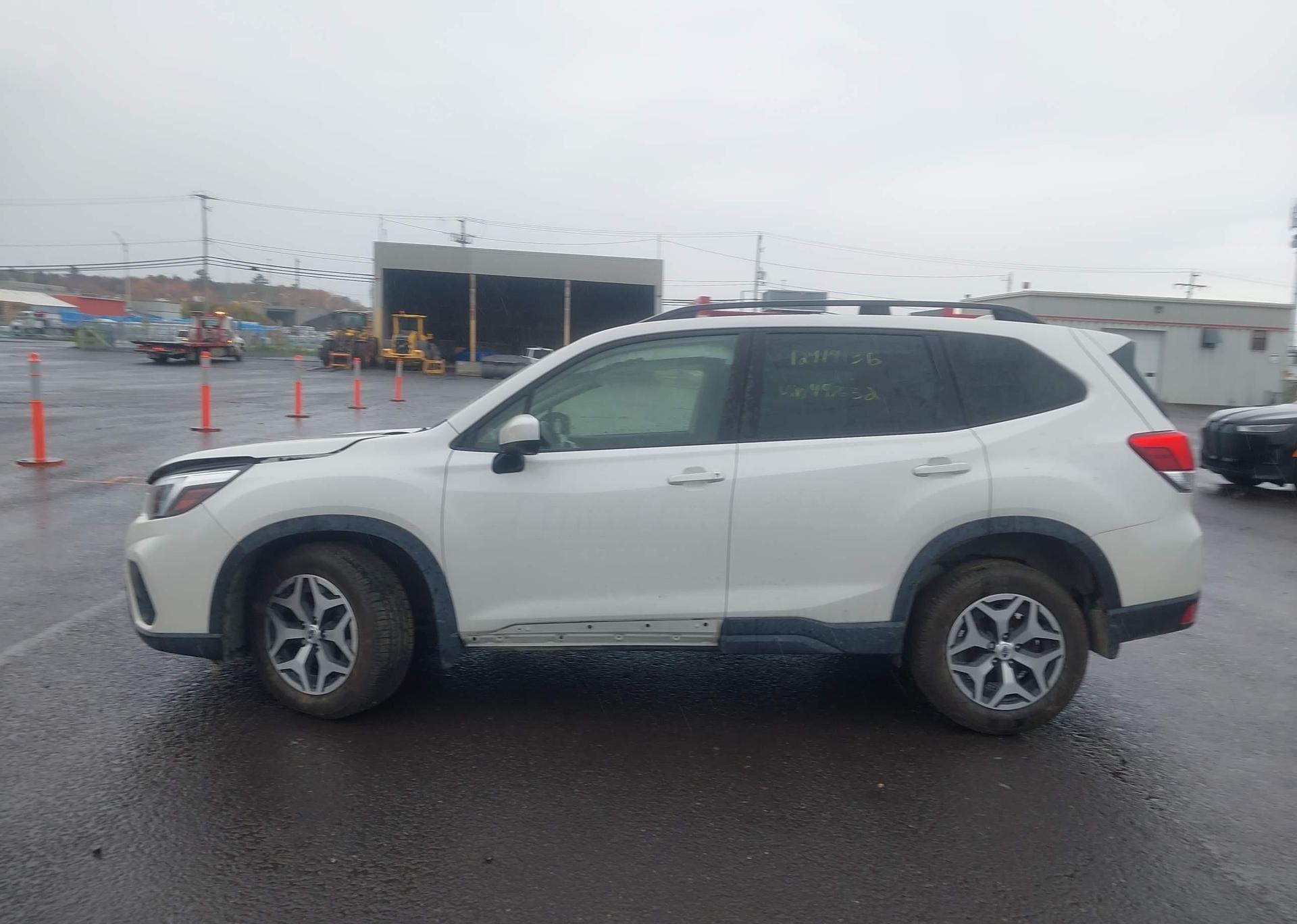 2021 SUBARU FORESTER CONVENIENCE
