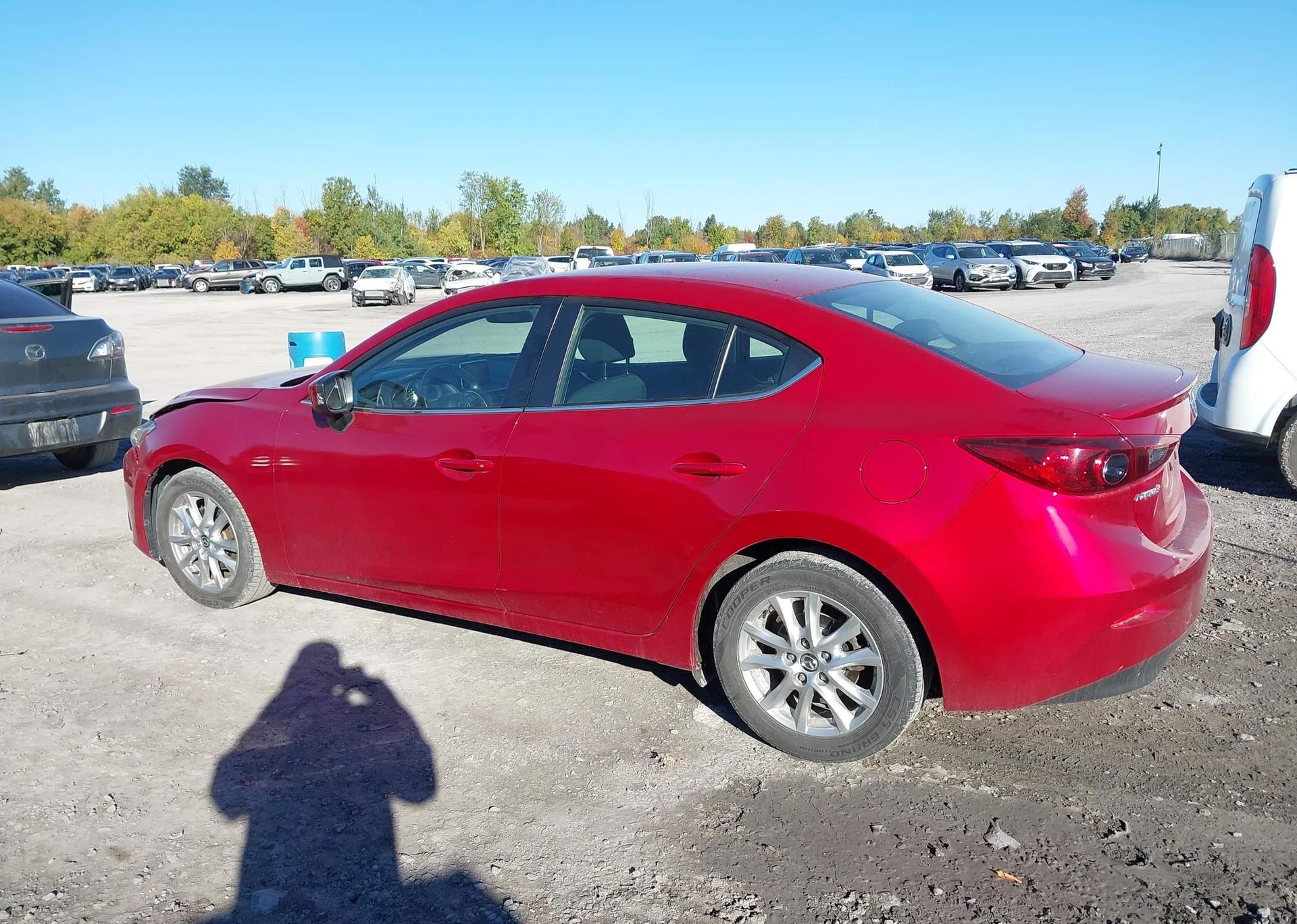 2015 MAZDA MAZDA3 GS