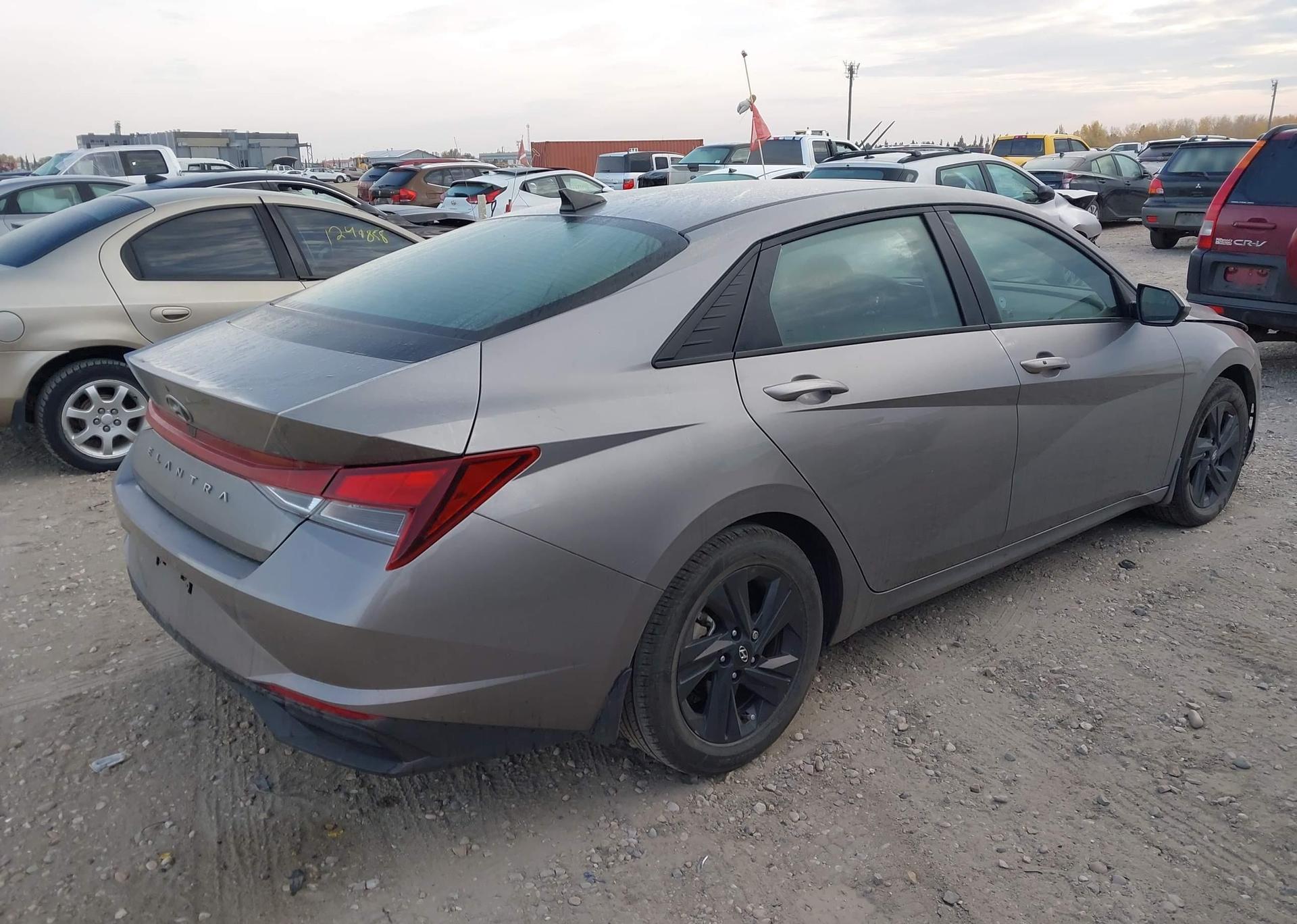 2023 HYUNDAI ELANTRA PREFERRED IVT WITH TECH PACKAGE