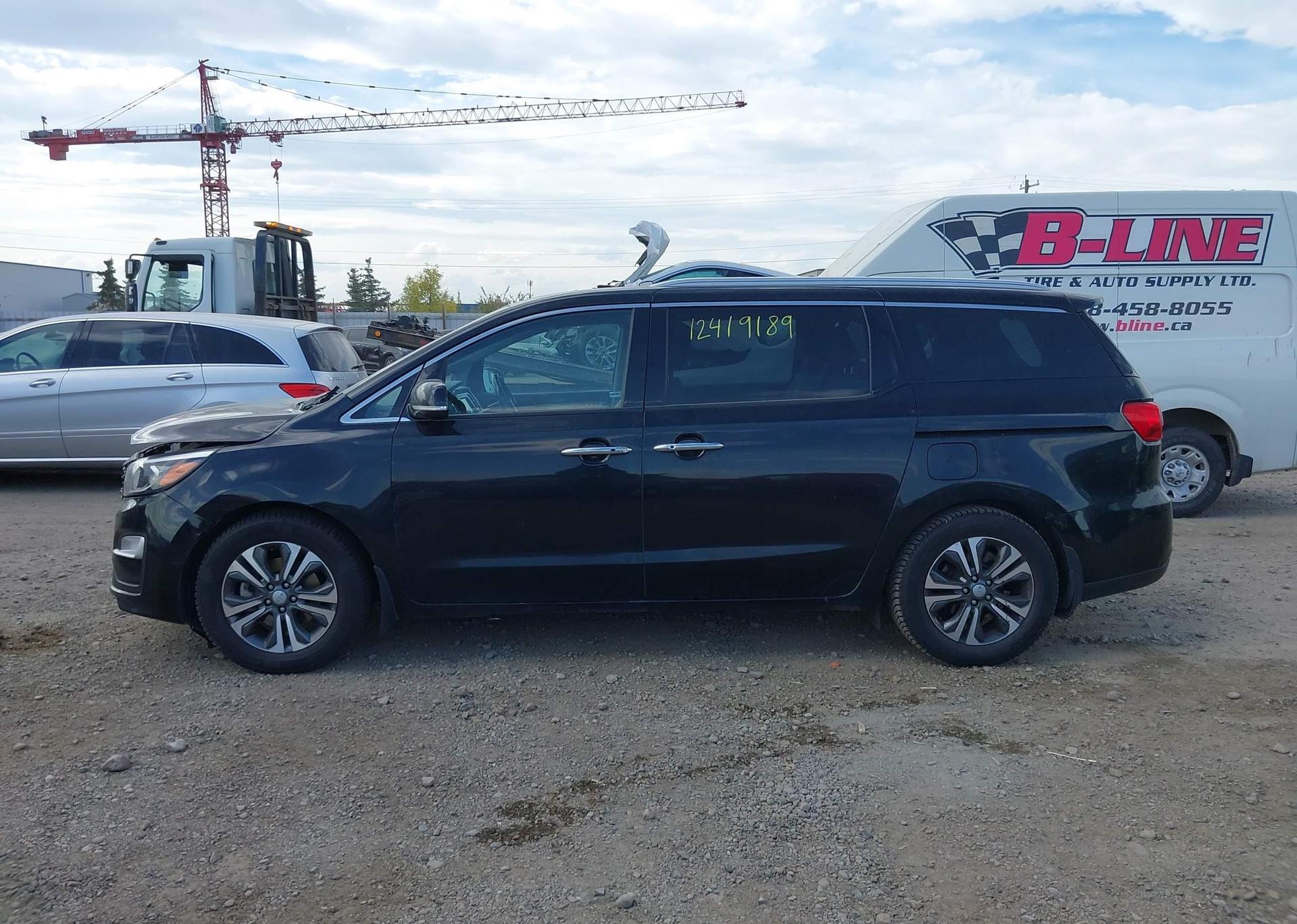 2019 KIA SEDONA SX