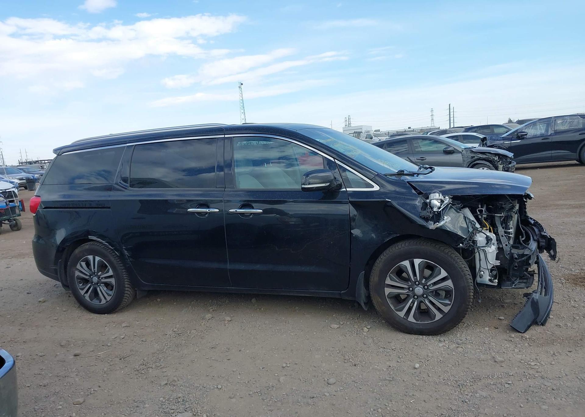 2019 KIA SEDONA SX