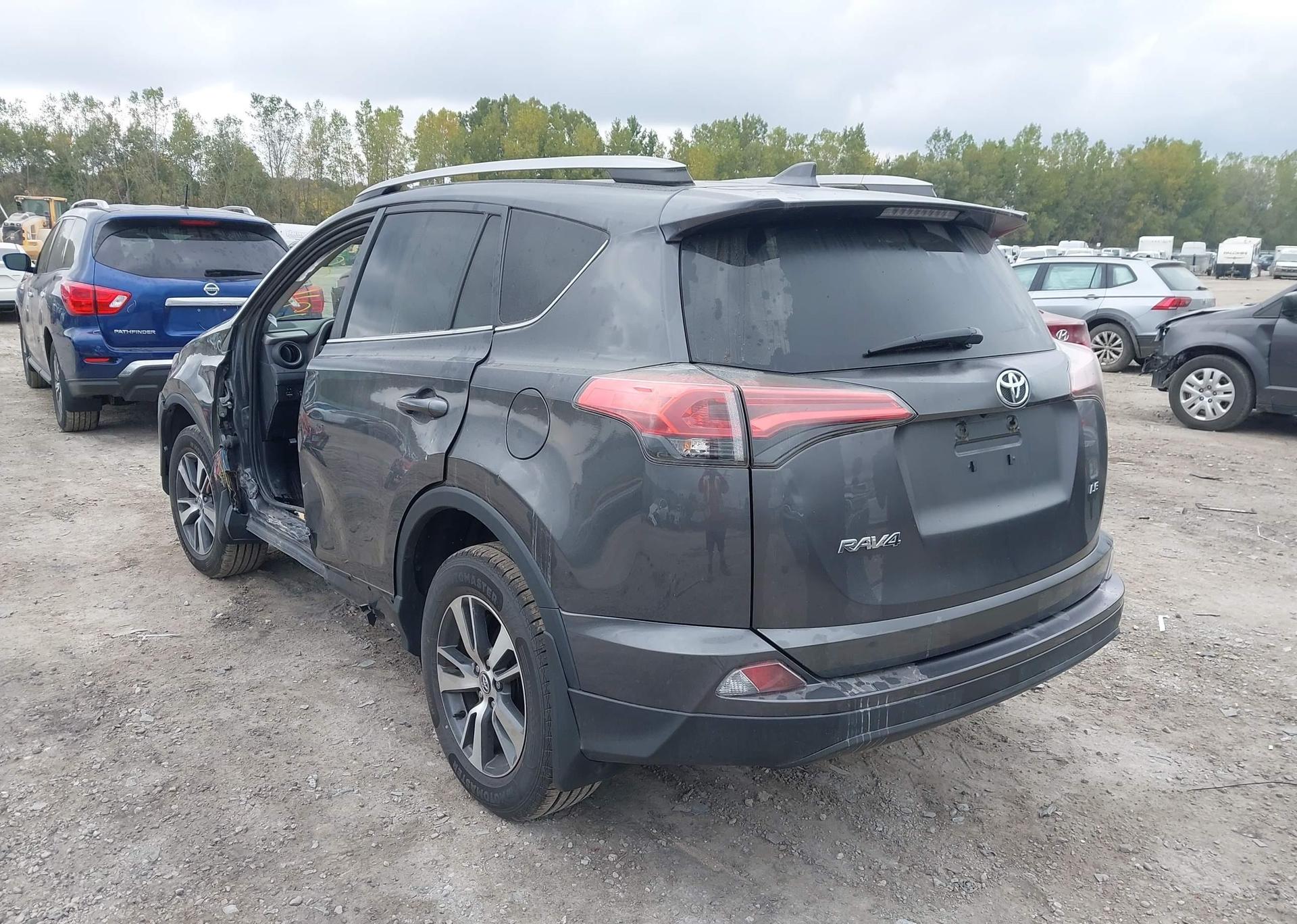 2018 TOYOTA RAV4 LE