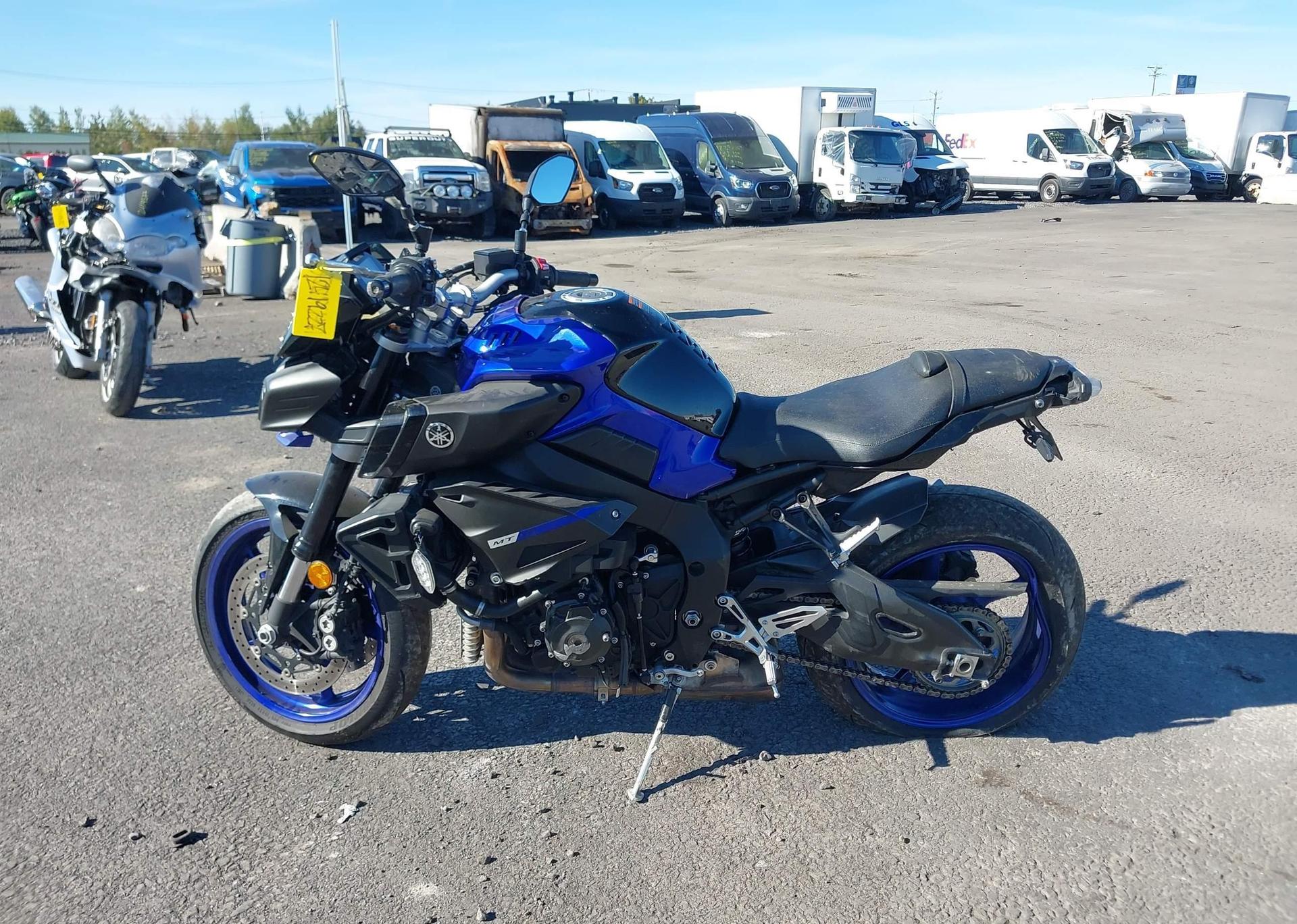 2018 YAMAHA MT-10