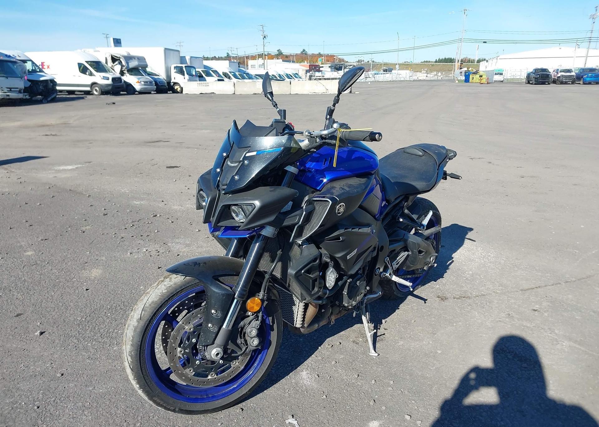 2018 YAMAHA MT-10