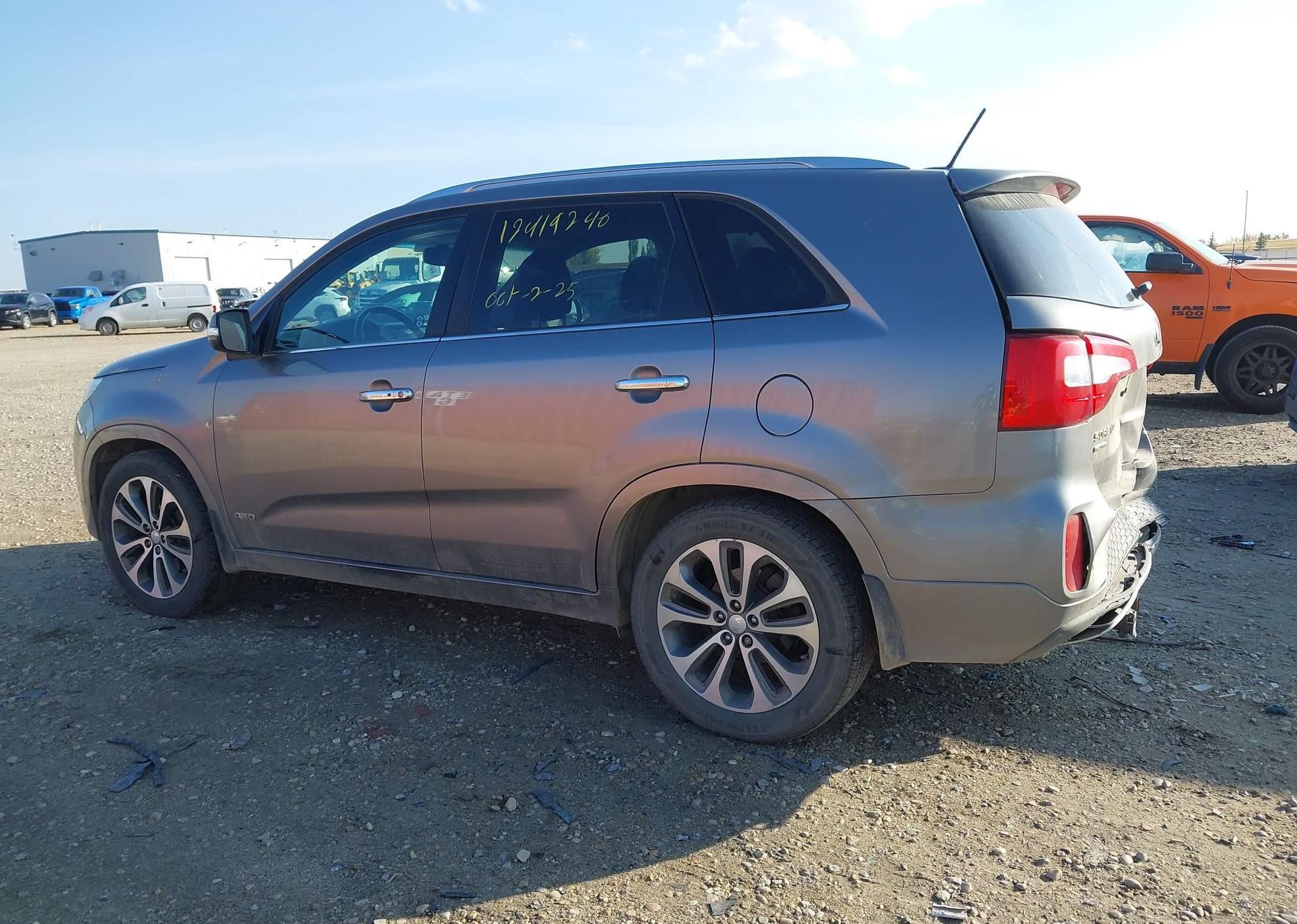 2015 KIA SORENTO SX