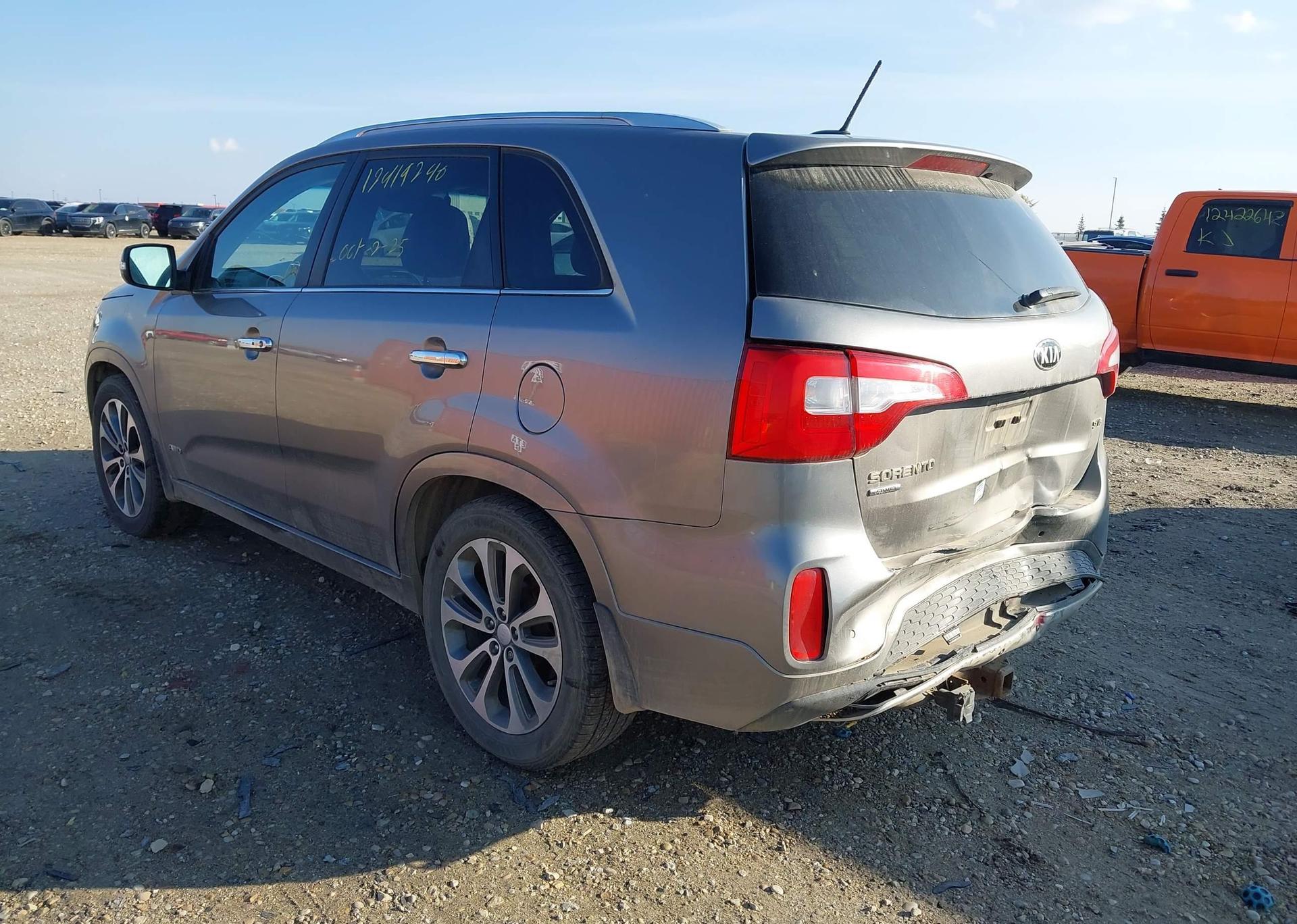 2015 KIA SORENTO SX