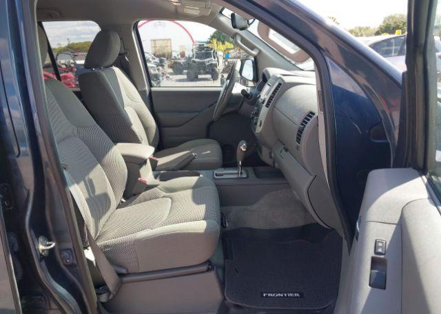 2016 NISSAN FRONTIER SL