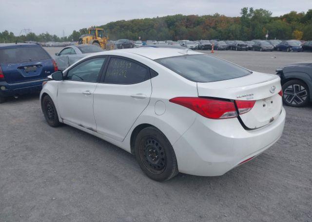 2013 HYUNDAI ELANTRA GL