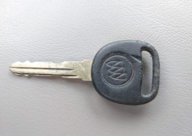 2004 BUICK RENDEZVOUS CX