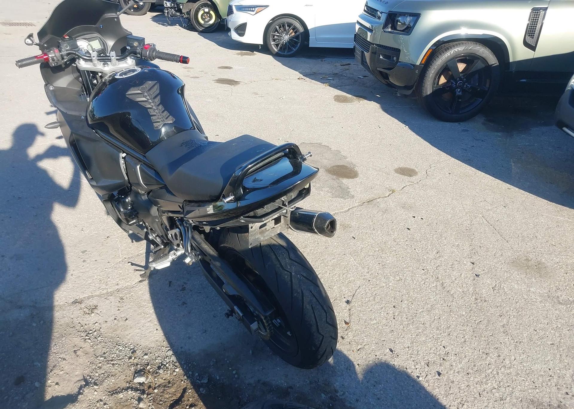 2012 SUZUKI GSX650 FA