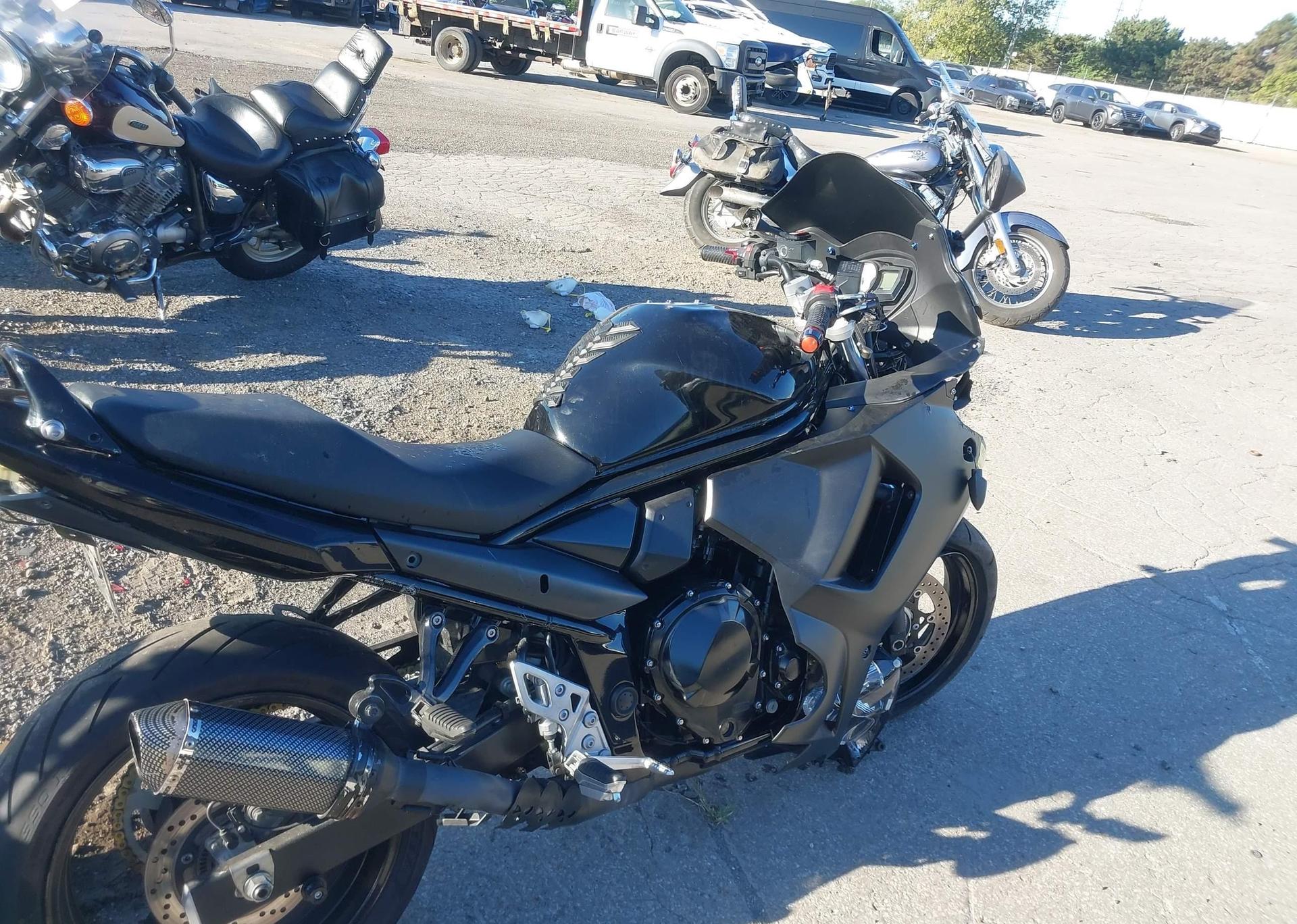 2012 SUZUKI GSX650 FA
