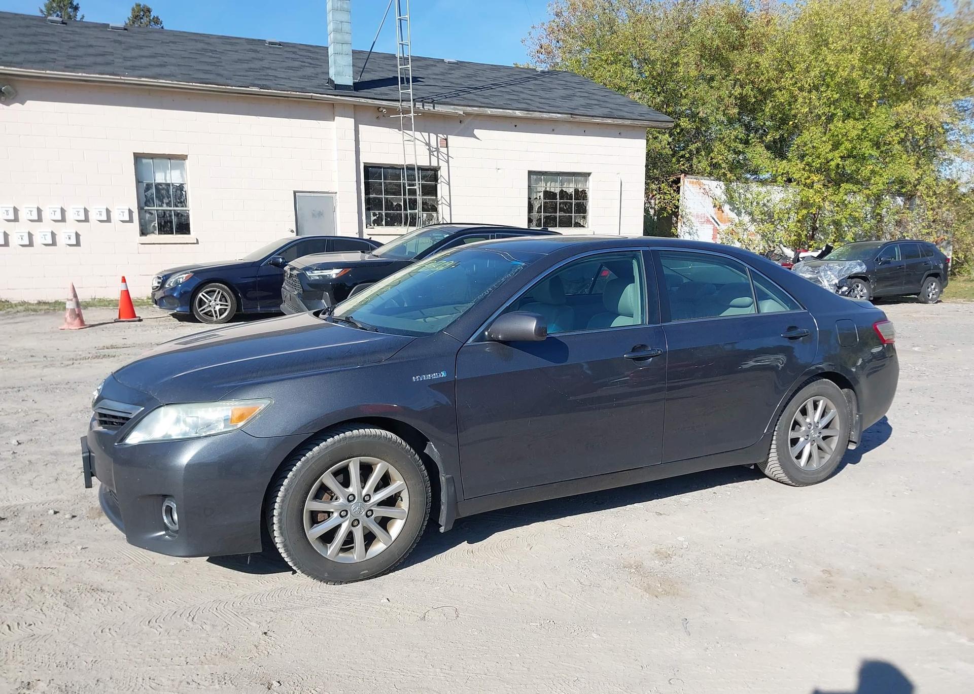 2010 TOYOTA CAMRY