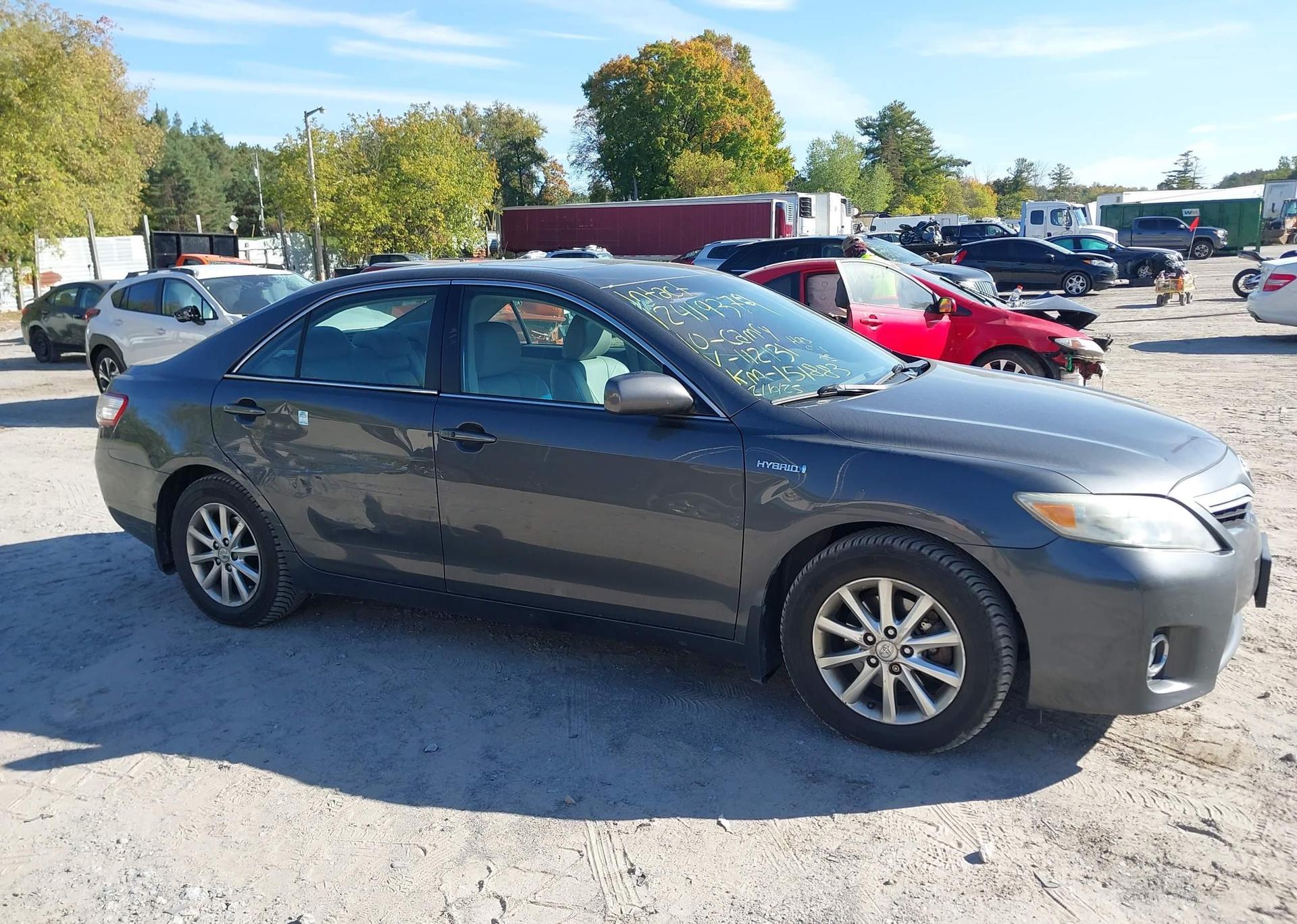 2010 TOYOTA CAMRY