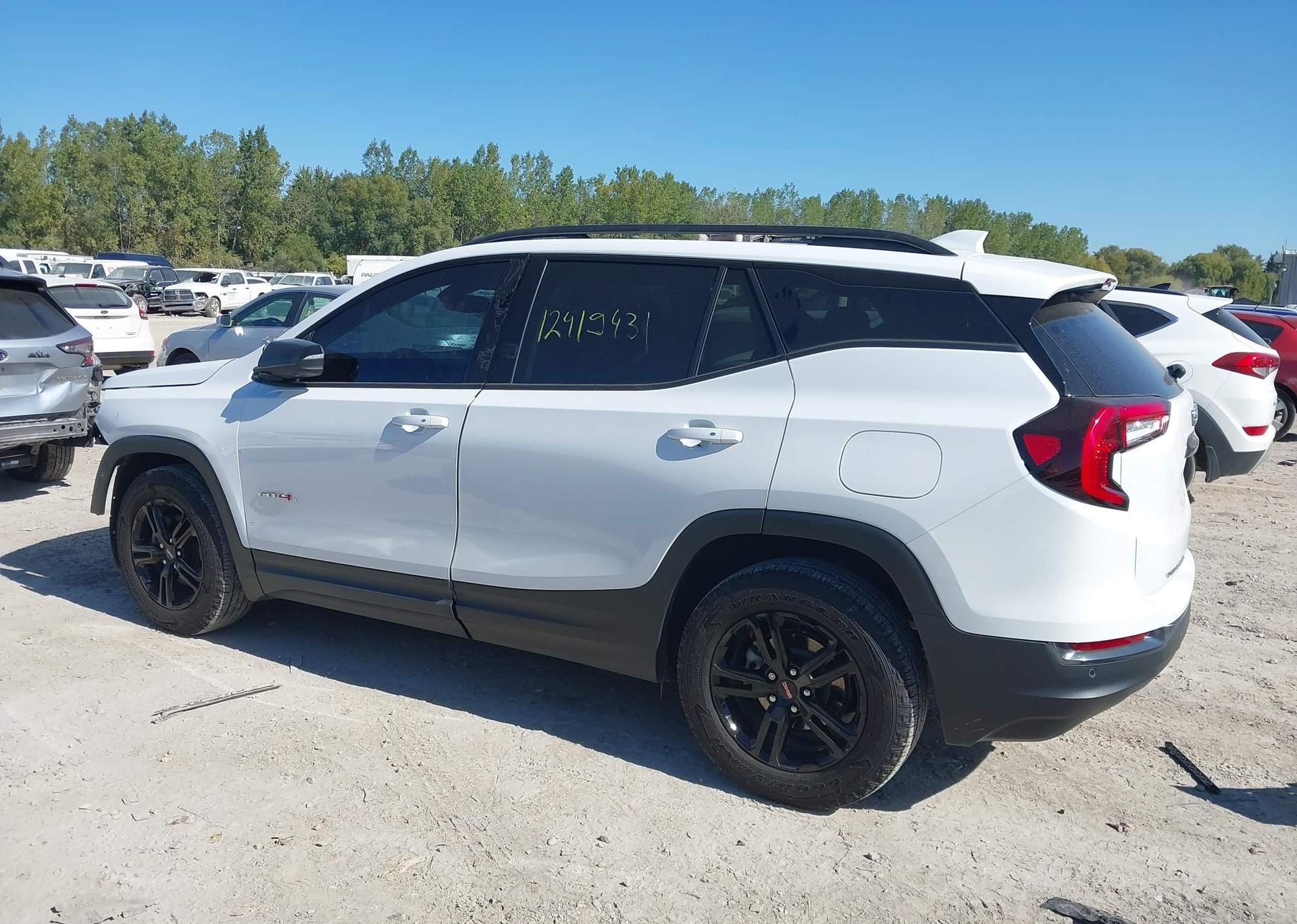 2022 GMC TERRAIN AT4