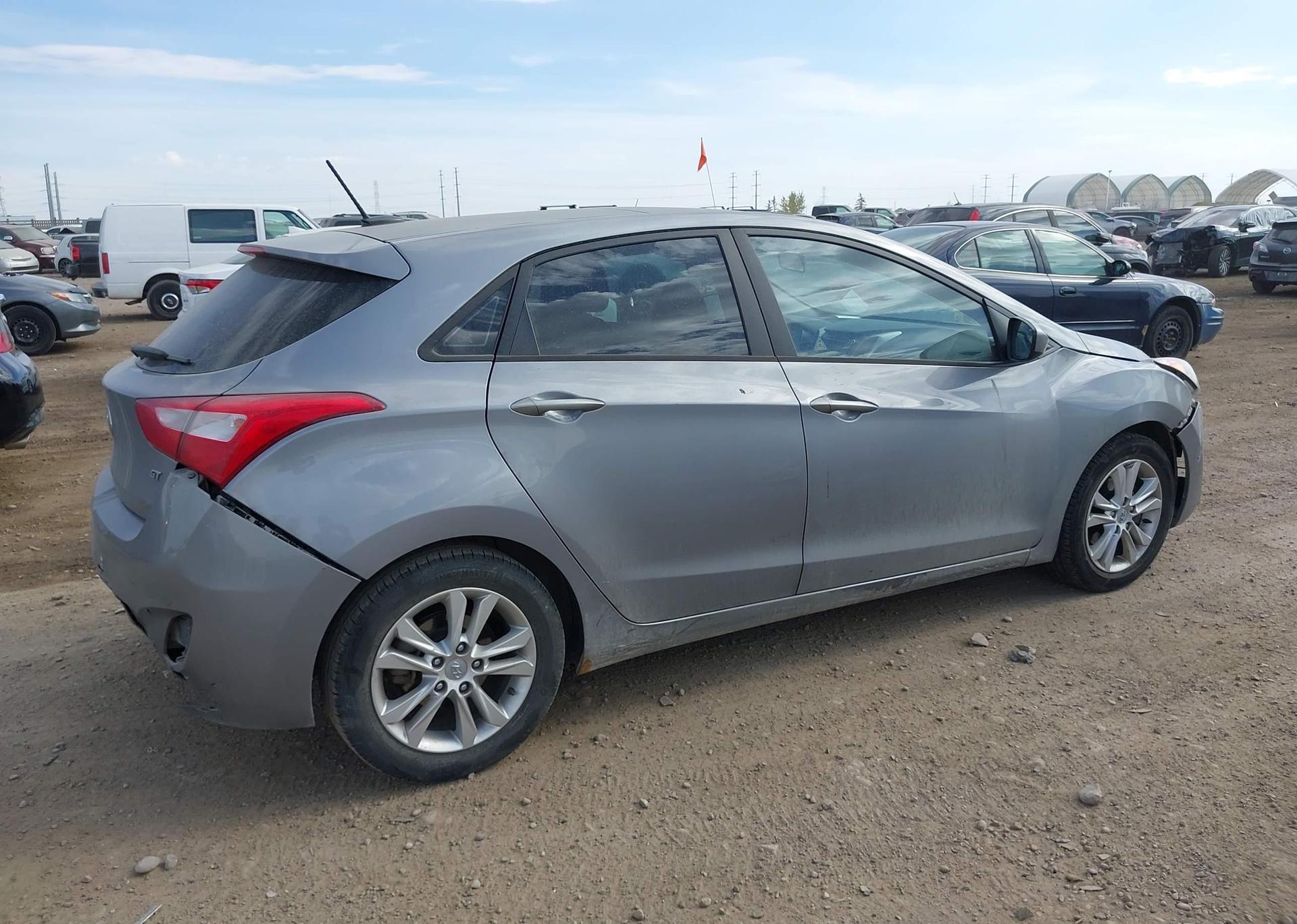 2013 HYUNDAI ELANTRA GT GLS