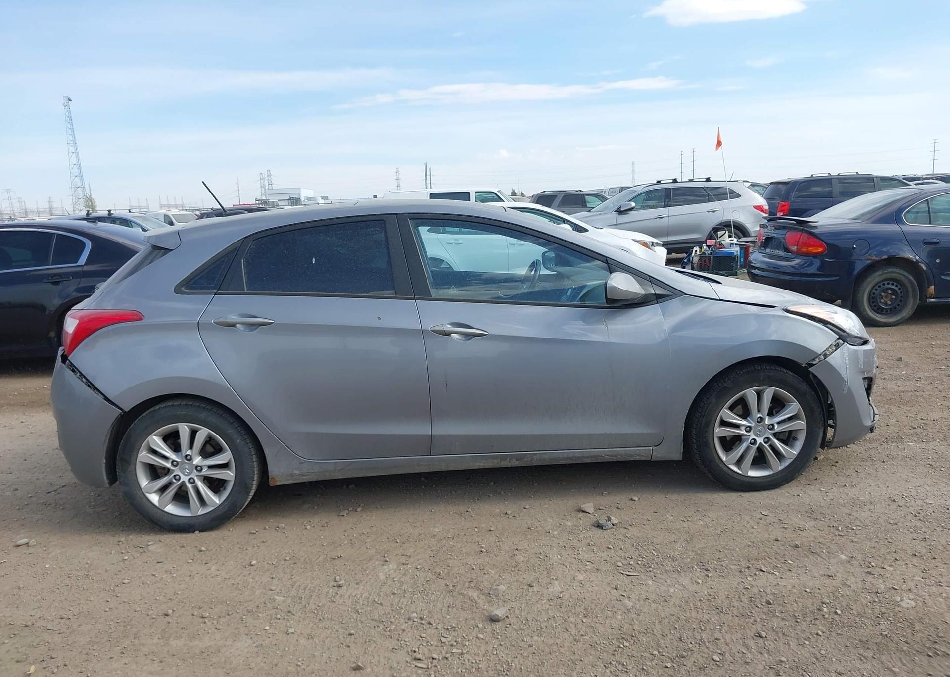 2013 HYUNDAI ELANTRA GT GLS