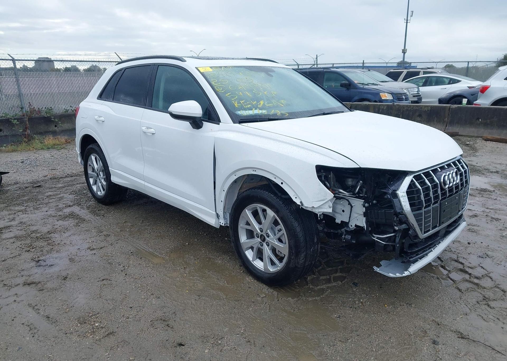 2025 AUDI Q3 PREMIUM 40