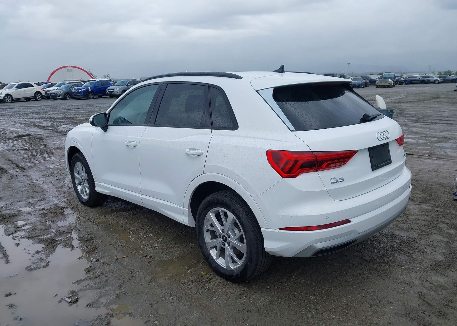 2025 AUDI Q3 PREMIUM 40
