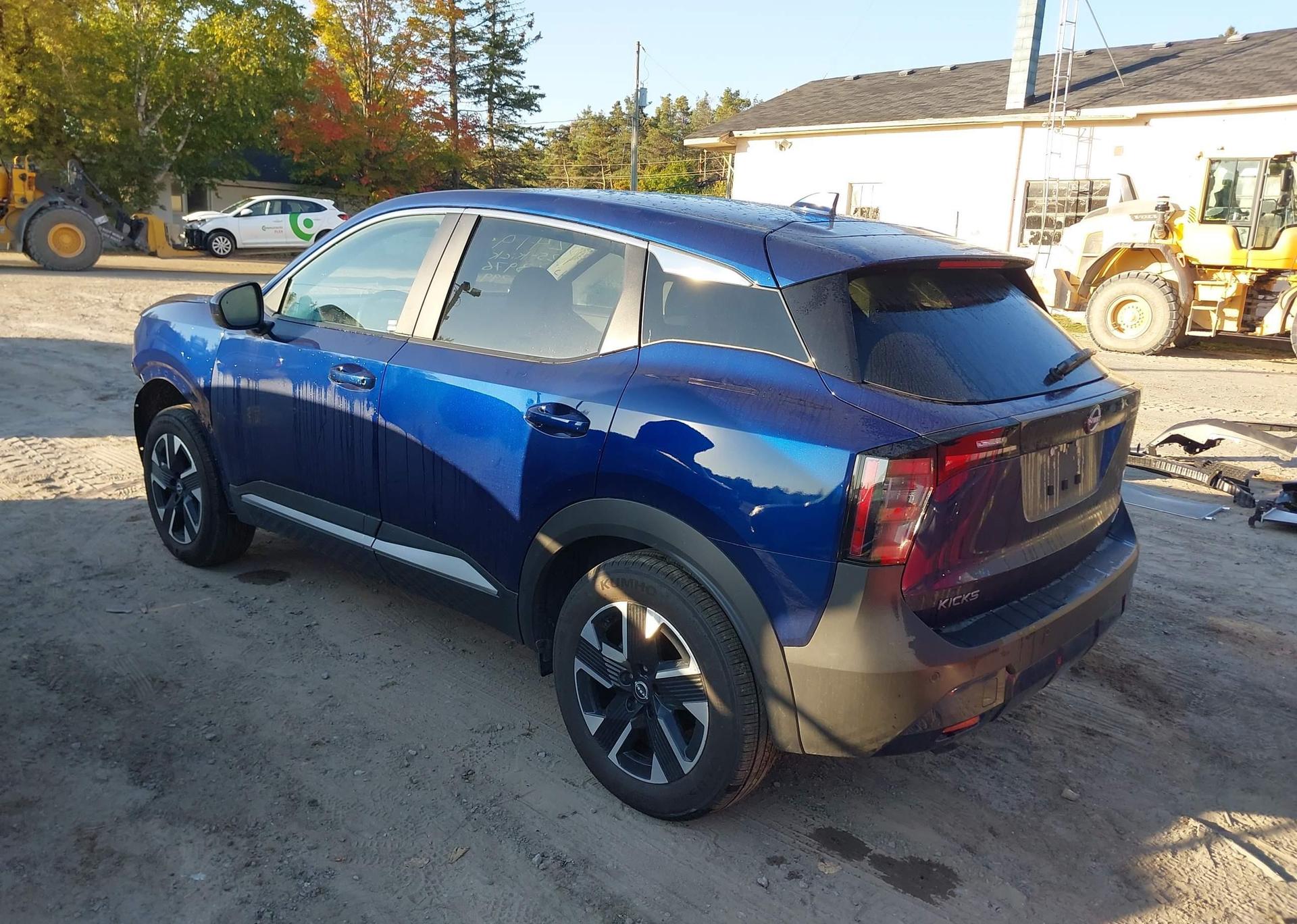 2025 NISSAN KICKS SV