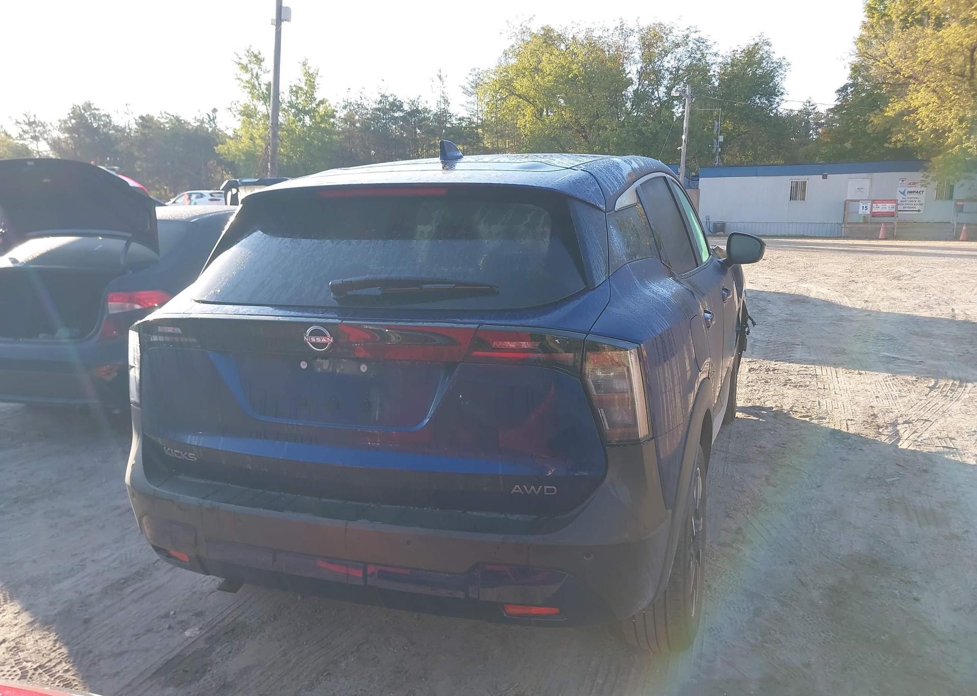 2025 NISSAN KICKS SV