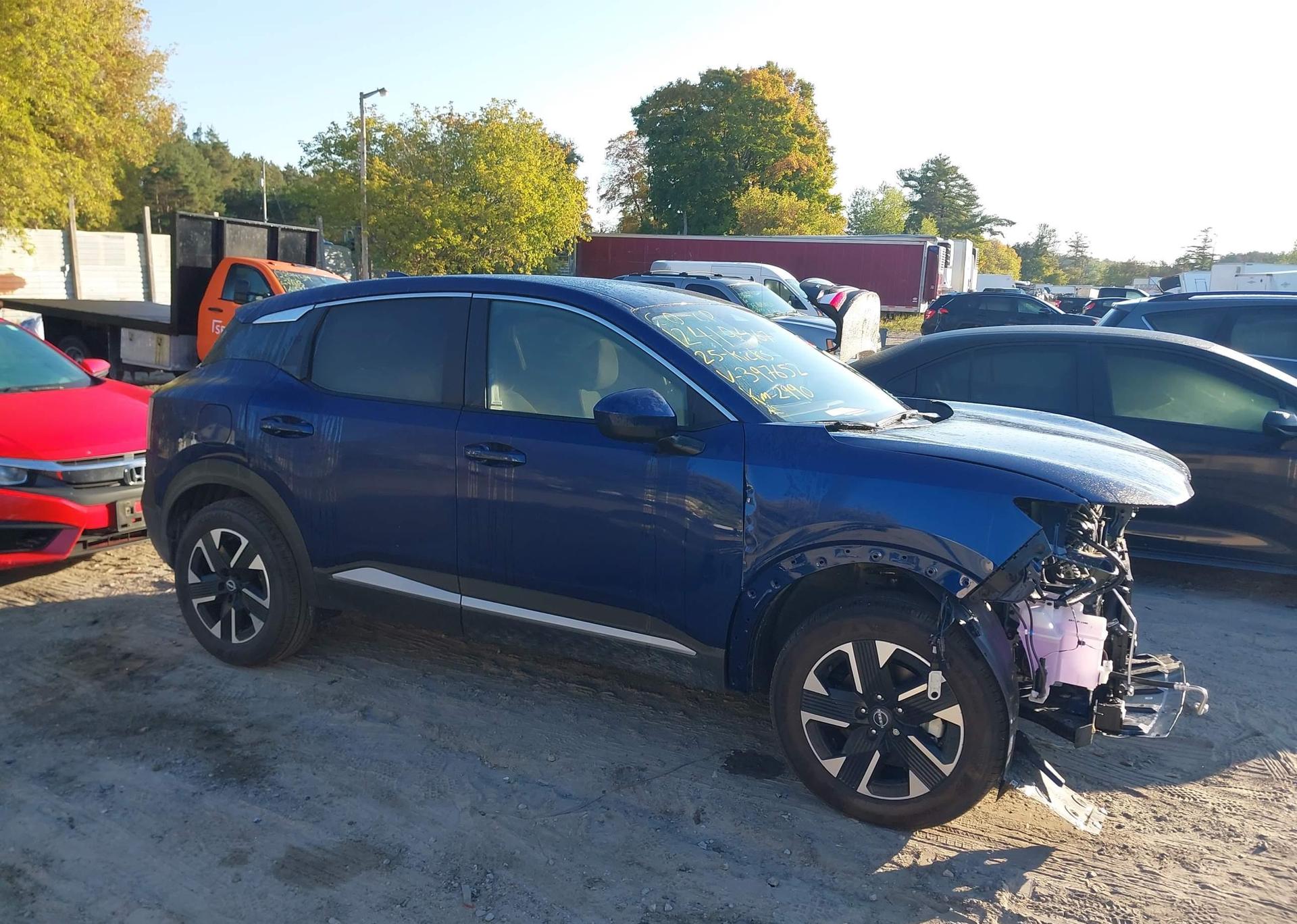 2025 NISSAN KICKS SV