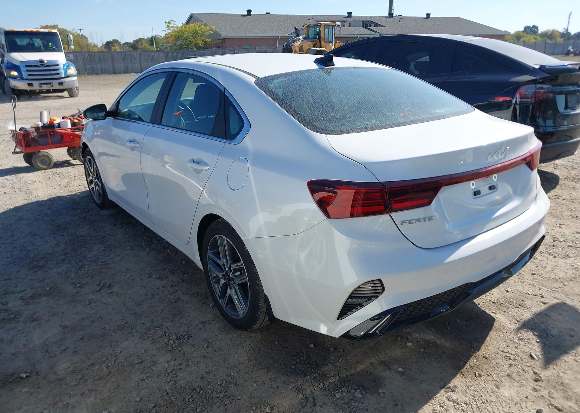 2023 KIA FORTE EX