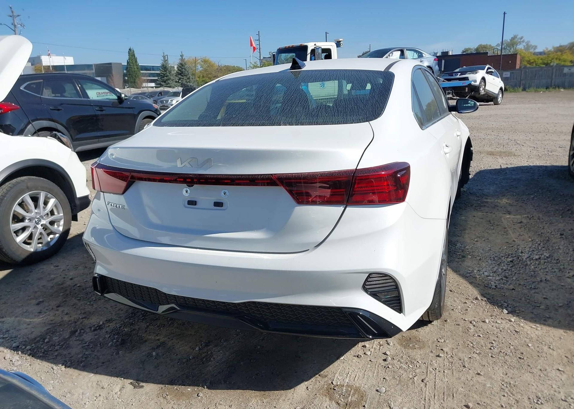 2023 KIA FORTE EX