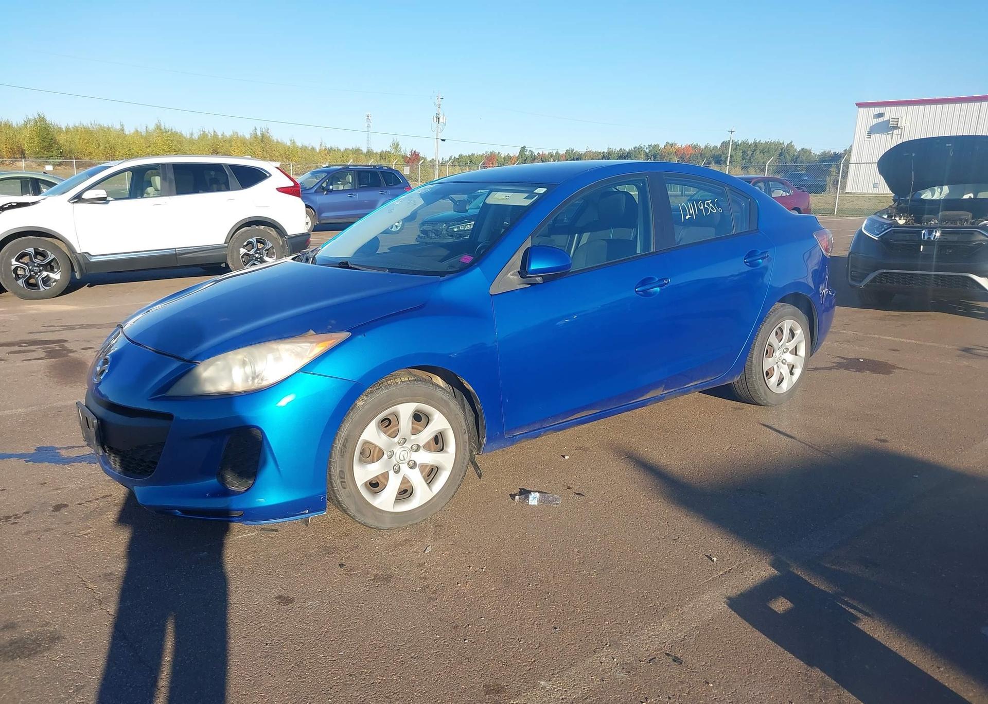 2013 MAZDA MAZDA3 GX