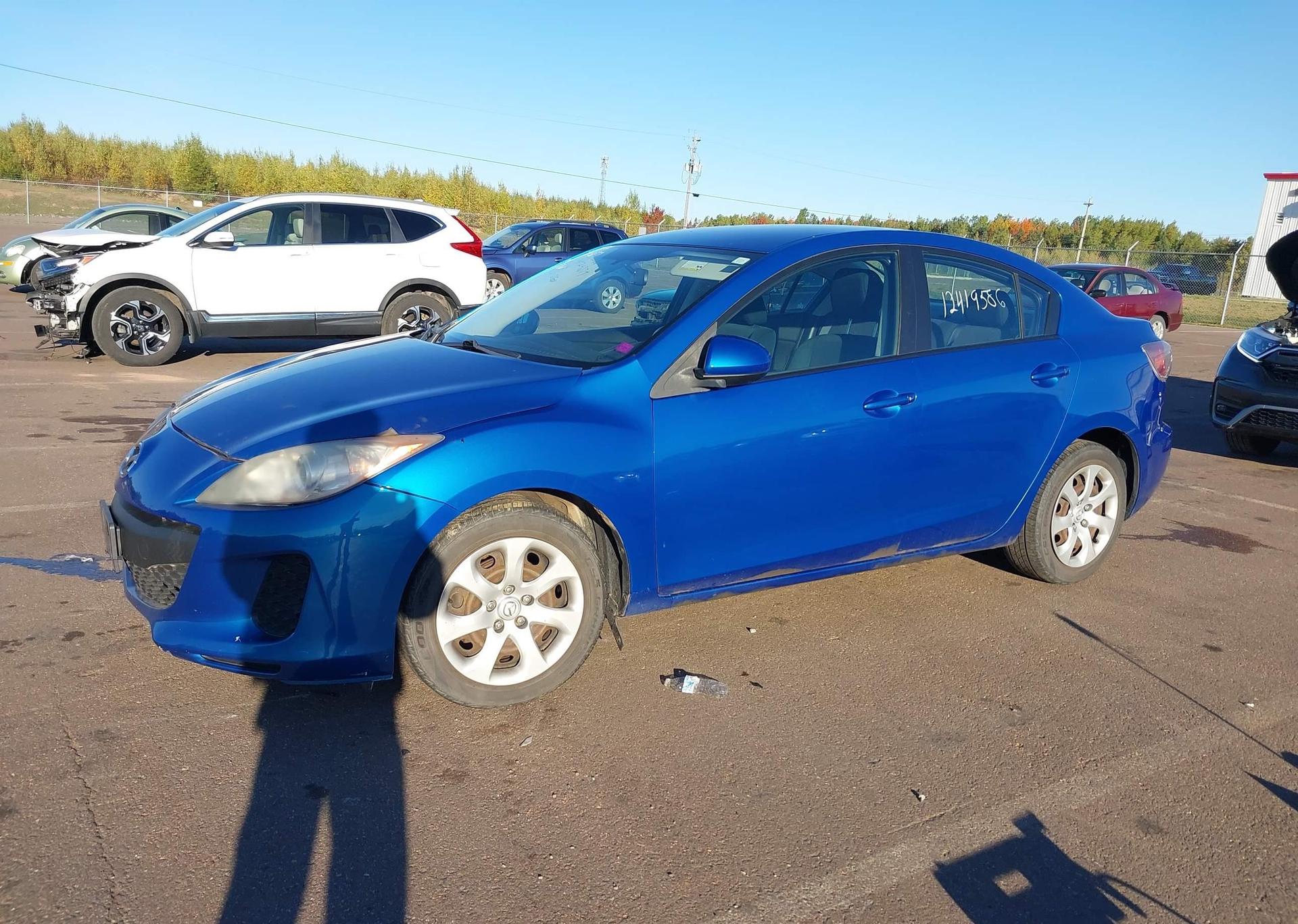 2013 MAZDA MAZDA3 GX